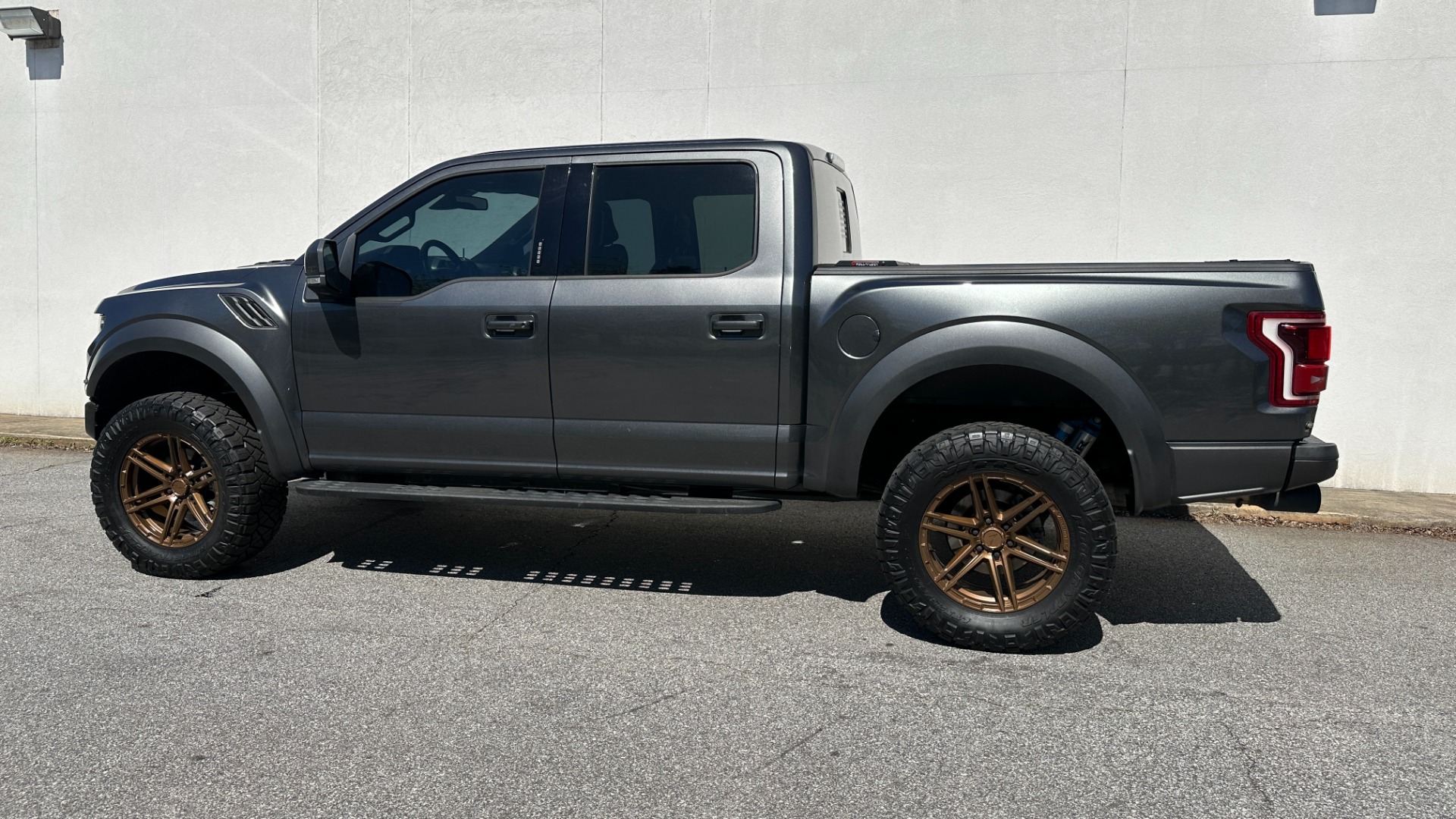 Used 2017 Ford F-150 Raptor for sale $45,995 at Formula Imports in Charlotte NC 28227 14