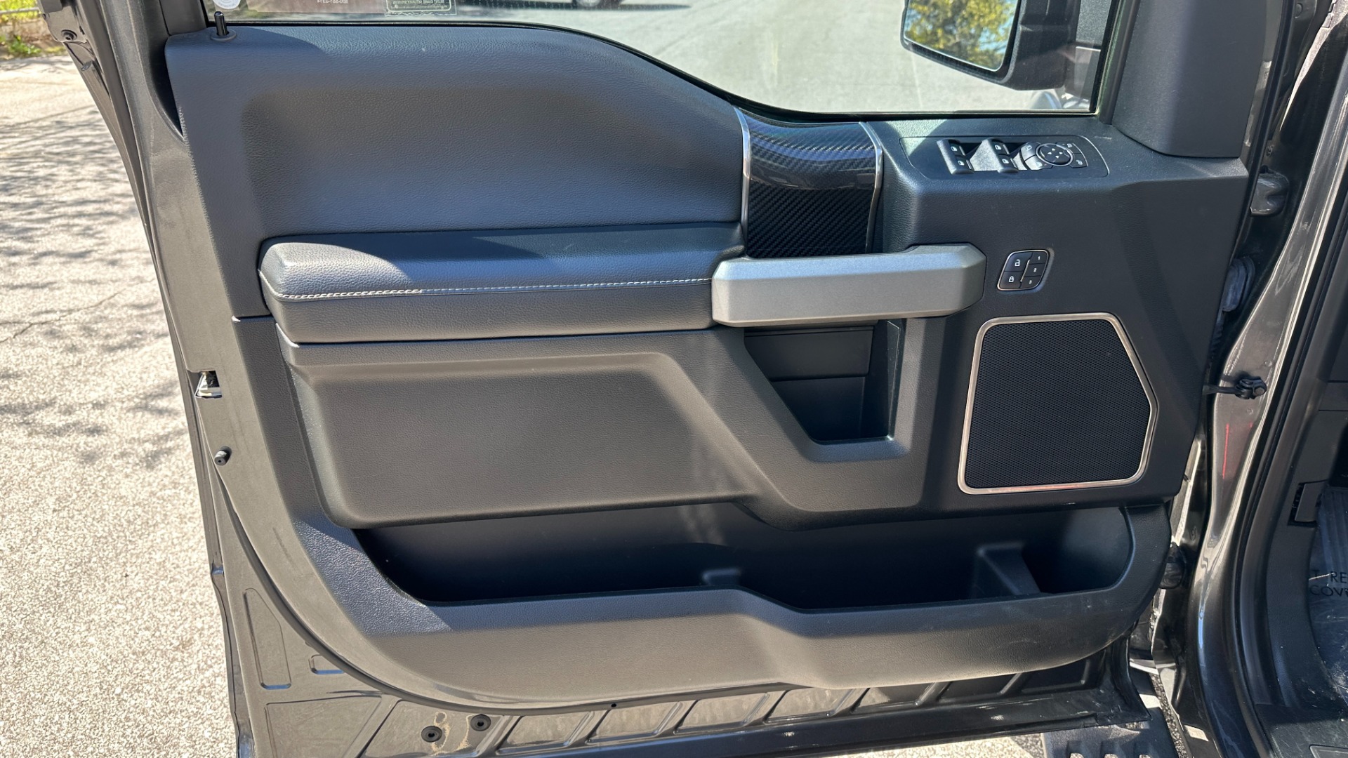 Used 2017 Ford F-150 Raptor for sale $45,995 at Formula Imports in Charlotte NC 28227 24