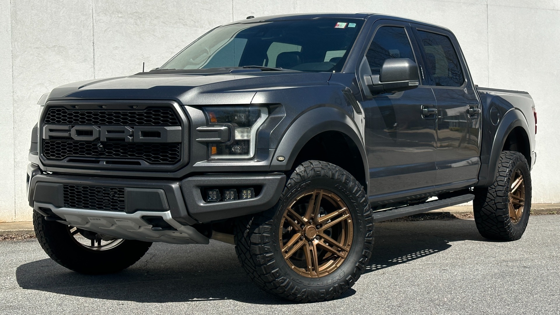 Used 2017 Ford F-150 Raptor for sale $45,995 at Formula Imports in Charlotte NC 28227 1