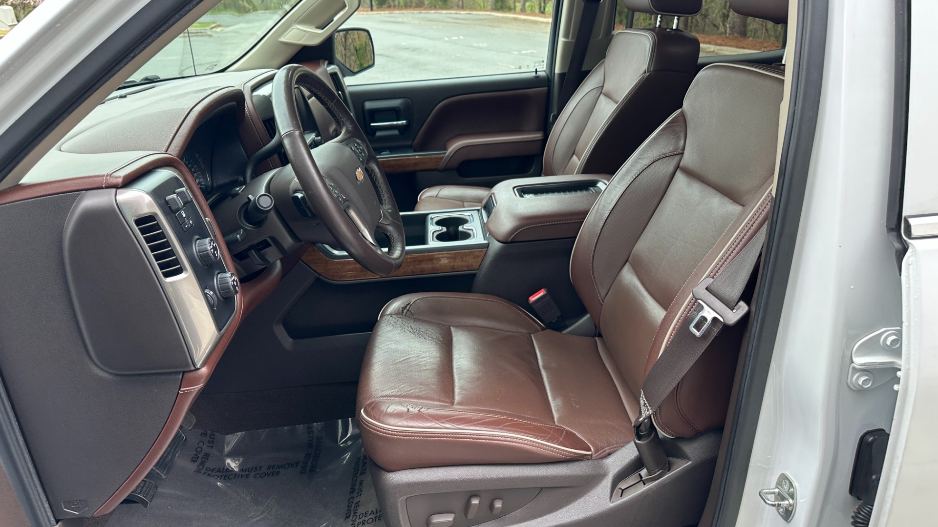 Used 2016 Chevrolet Silverado 1500 HIGH COUNTRY / PREMIUM PACKAGE / PEARL PAINT / SUNROOF / 4X4 for sale Sold at Formula Imports in Charlotte NC 28227 12