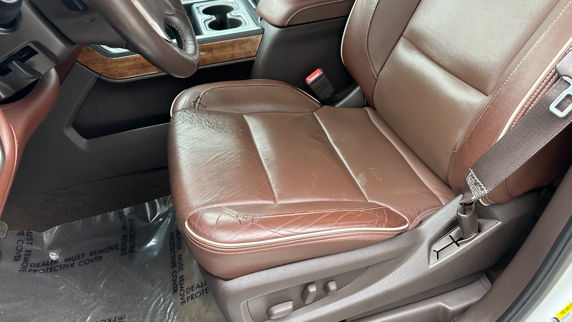 Used 2016 Chevrolet Silverado 1500 HIGH COUNTRY / PREMIUM PACKAGE / PEARL PAINT / SUNROOF / 4X4 for sale Sold at Formula Imports in Charlotte NC 28227 14
