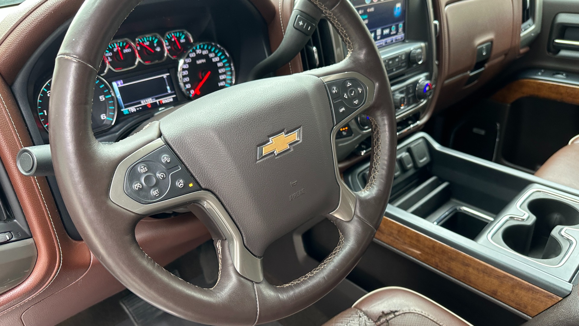 Used 2016 Chevrolet Silverado 1500 HIGH COUNTRY / PREMIUM PACKAGE / PEARL PAINT / SUNROOF / 4X4 for sale Sold at Formula Imports in Charlotte NC 28227 17