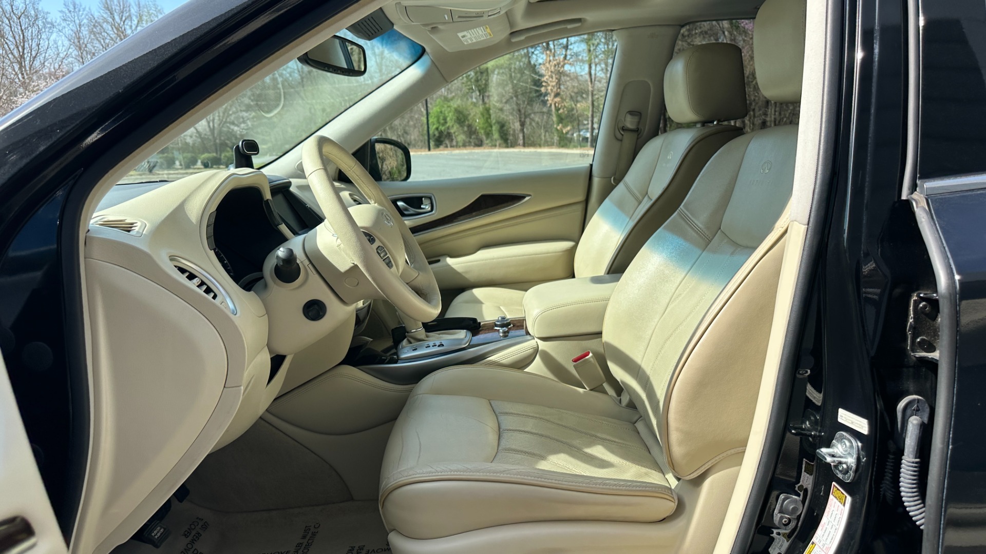 Used 2013 INFINITI JX35 AWD / DVD THEATER PKG / PREMIUM / DELUXE TECH / CARGO / TECH PKG for sale Sold at Formula Imports in Charlotte NC 28227 12