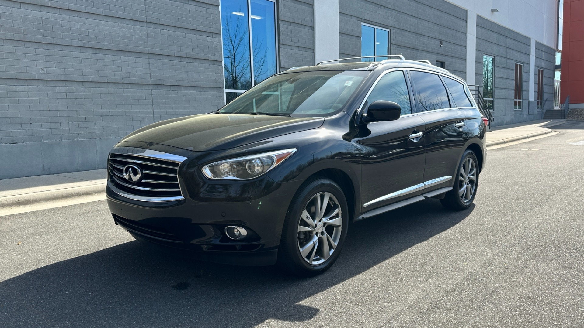Used 2013 INFINITI JX35 AWD / DVD THEATER PKG / PREMIUM / DELUXE TECH / CARGO / TECH PKG for sale Sold at Formula Imports in Charlotte NC 28227 2