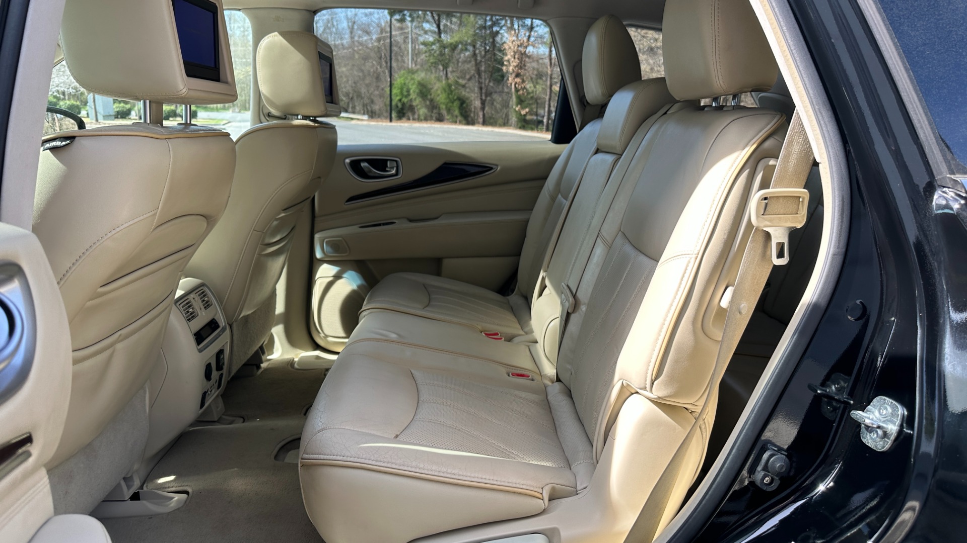 Used 2013 INFINITI JX35 AWD / DVD THEATER PKG / PREMIUM / DELUXE TECH / CARGO / TECH PKG for sale Sold at Formula Imports in Charlotte NC 28227 22