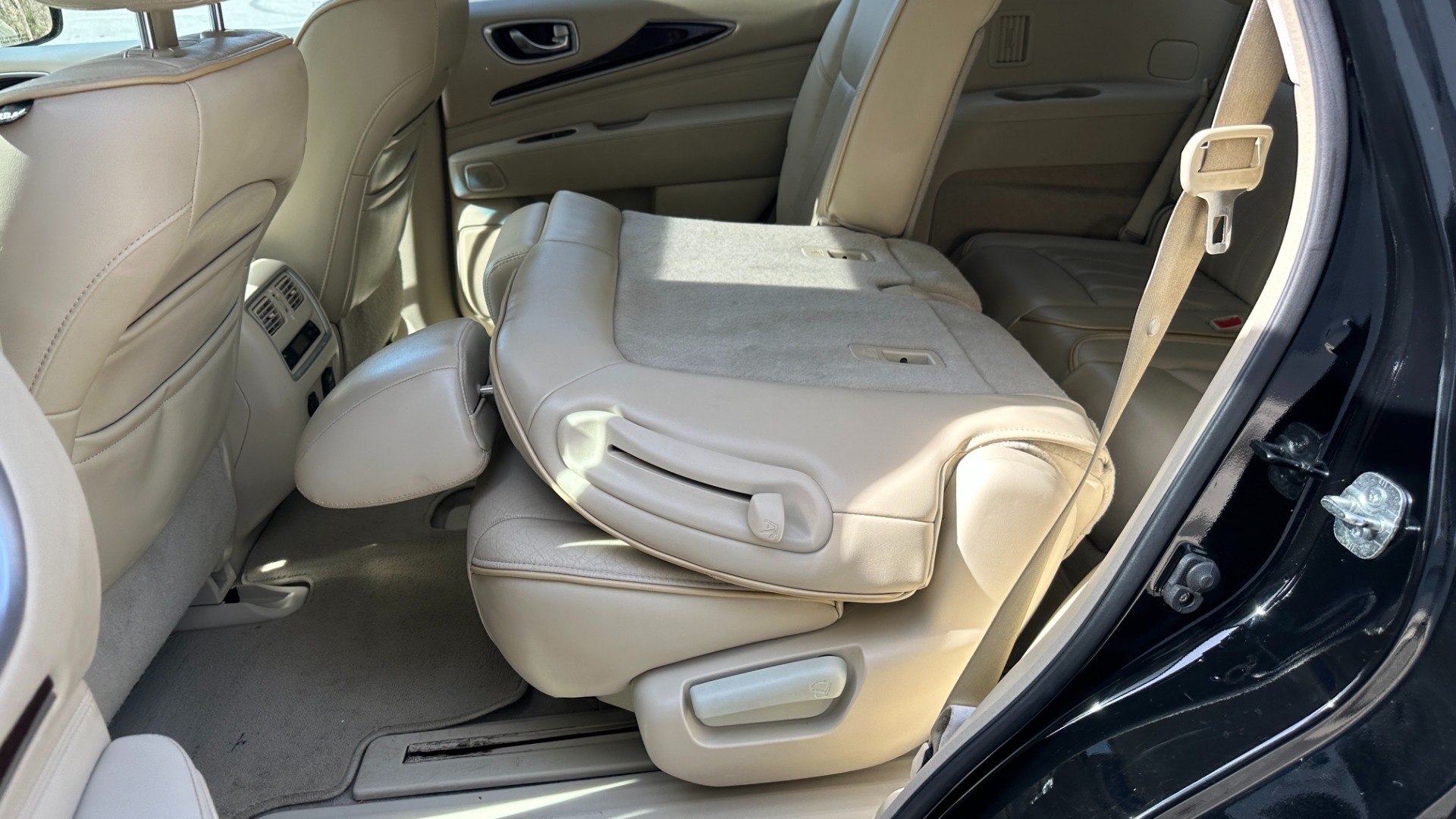 Used 2013 INFINITI JX35 AWD / DVD THEATER PKG / PREMIUM / DELUXE TECH / CARGO / TECH PKG for sale Sold at Formula Imports in Charlotte NC 28227 27