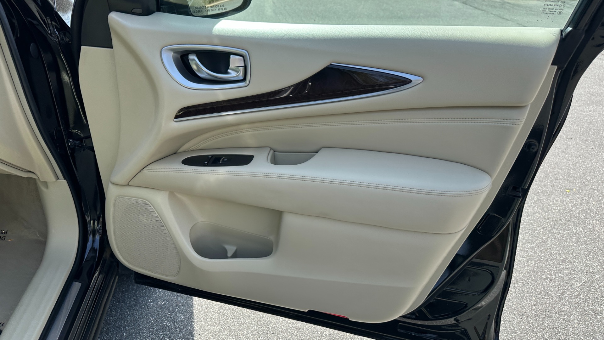 Used 2013 INFINITI JX35 AWD / DVD THEATER PKG / PREMIUM / DELUXE TECH / CARGO / TECH PKG for sale Sold at Formula Imports in Charlotte NC 28227 37