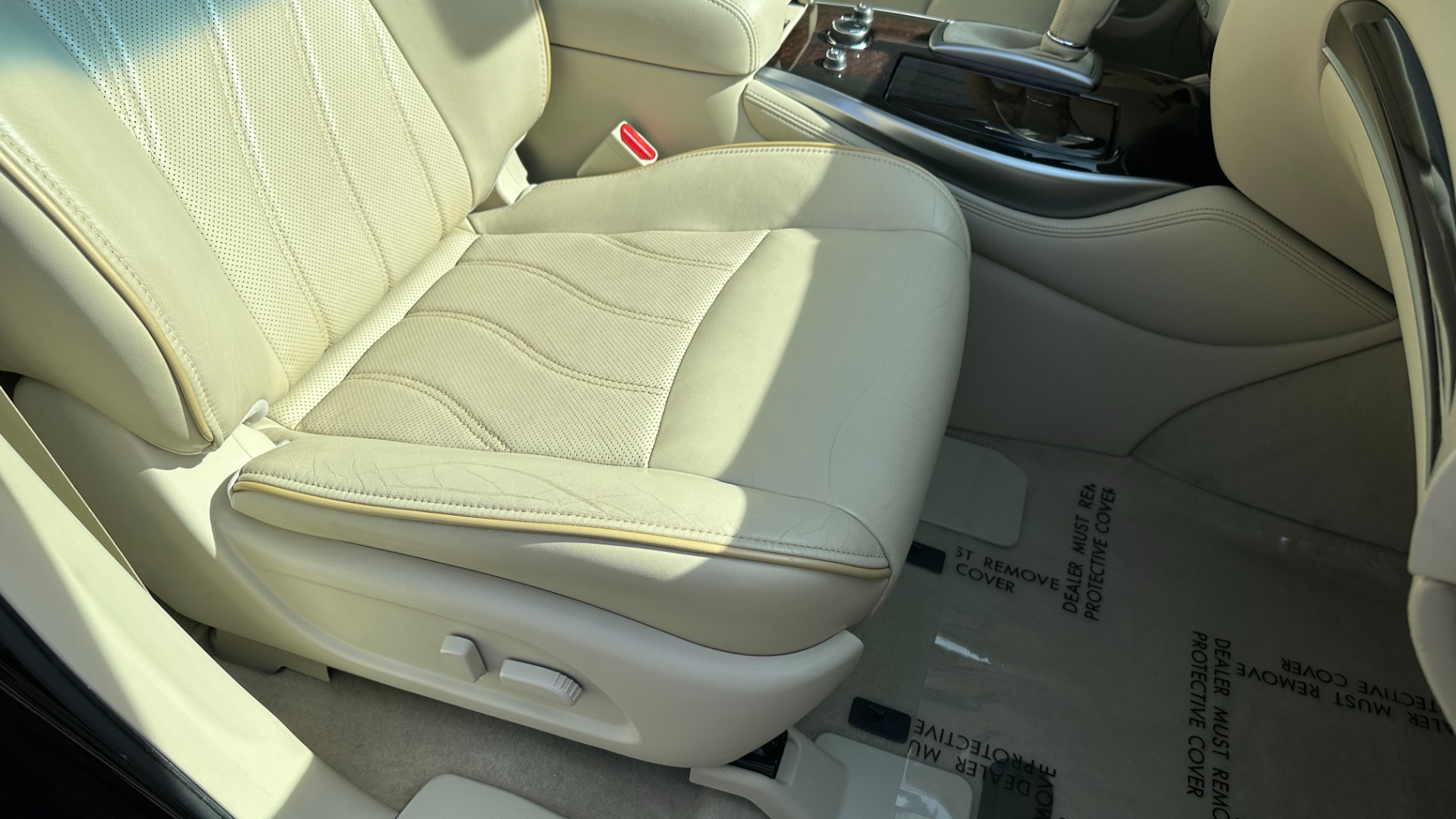 Used 2013 INFINITI JX35 AWD / DVD THEATER PKG / PREMIUM / DELUXE TECH / CARGO / TECH PKG for sale Sold at Formula Imports in Charlotte NC 28227 41