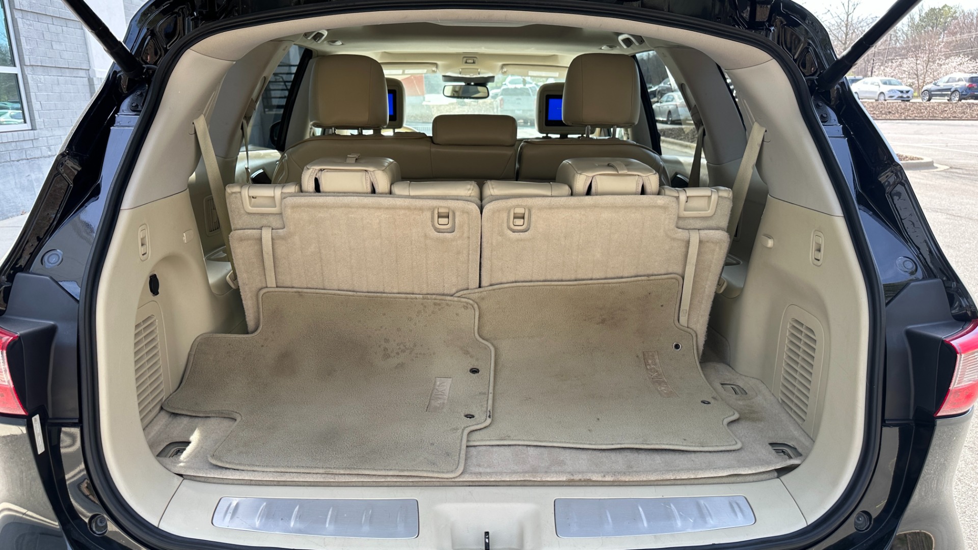 Used 2013 INFINITI JX35 AWD / DVD THEATER PKG / PREMIUM / DELUXE TECH / CARGO / TECH PKG for sale Sold at Formula Imports in Charlotte NC 28227 42