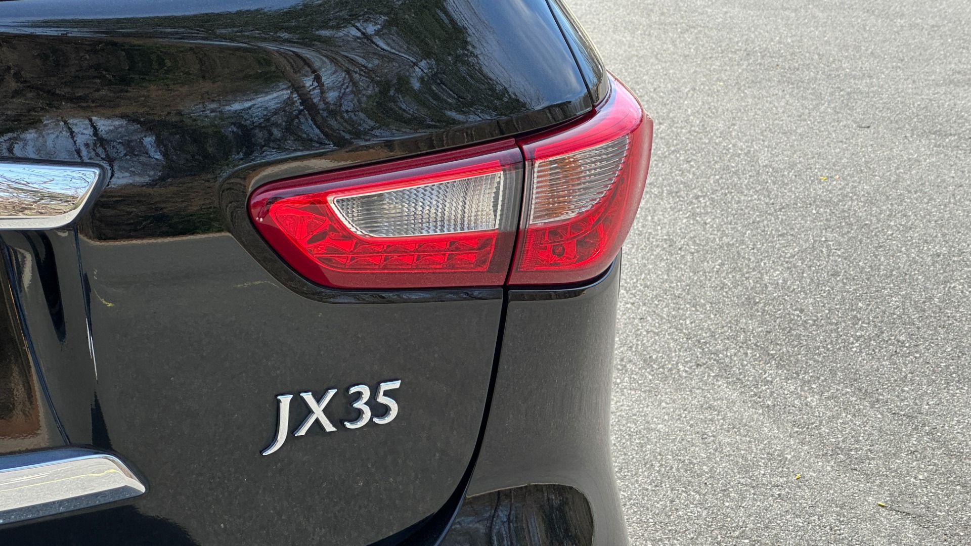 Used 2013 INFINITI JX35 AWD / DVD THEATER PKG / PREMIUM / DELUXE TECH / CARGO / TECH PKG for sale Sold at Formula Imports in Charlotte NC 28227 44