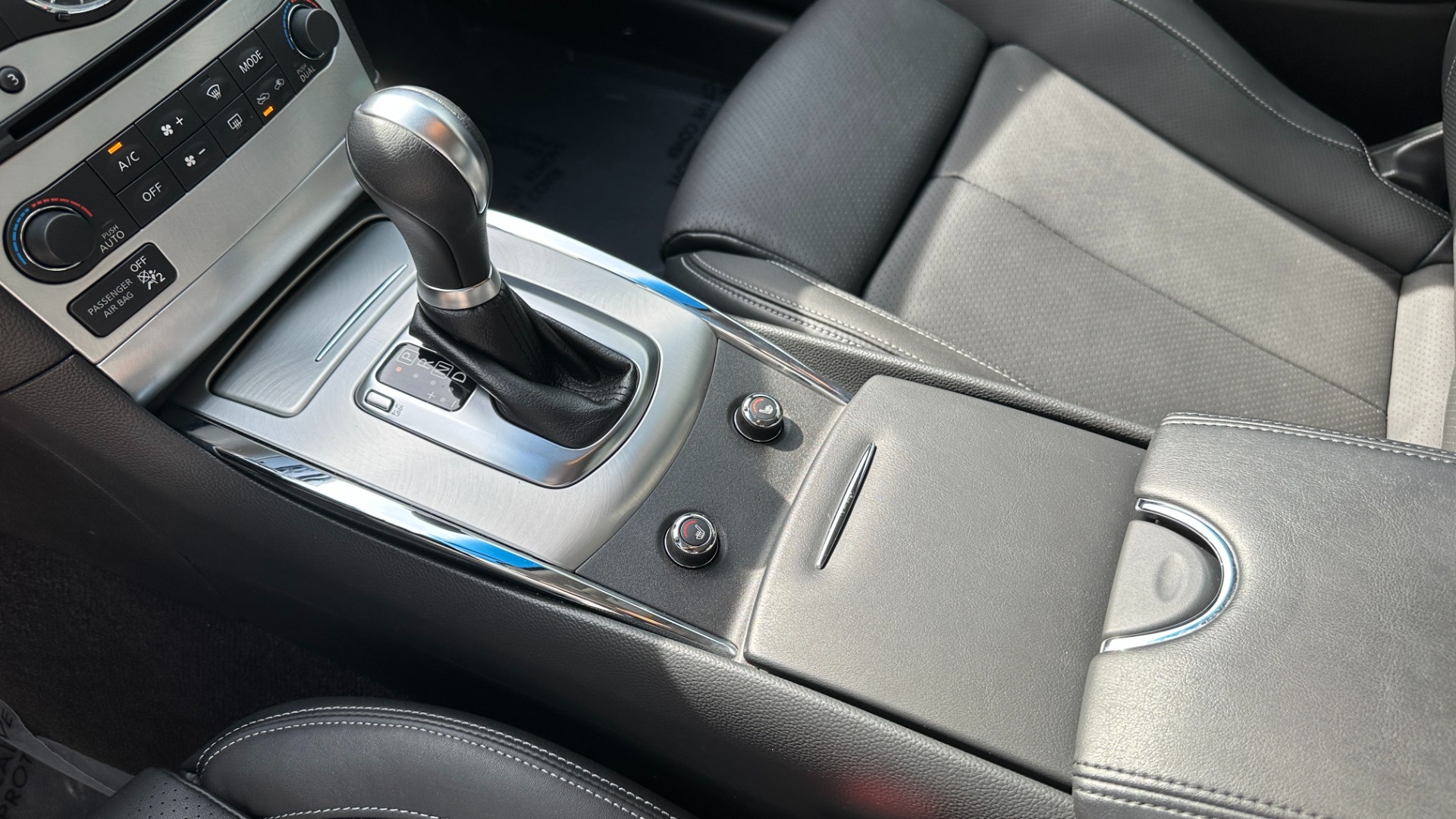 Used 2015 INFINITI Q60 Coupe JOURNEY / SPORT / PREMIUM / NAVIGATION / MIDNIGHT GRILLE for sale Sold at Formula Imports in Charlotte NC 28227 22