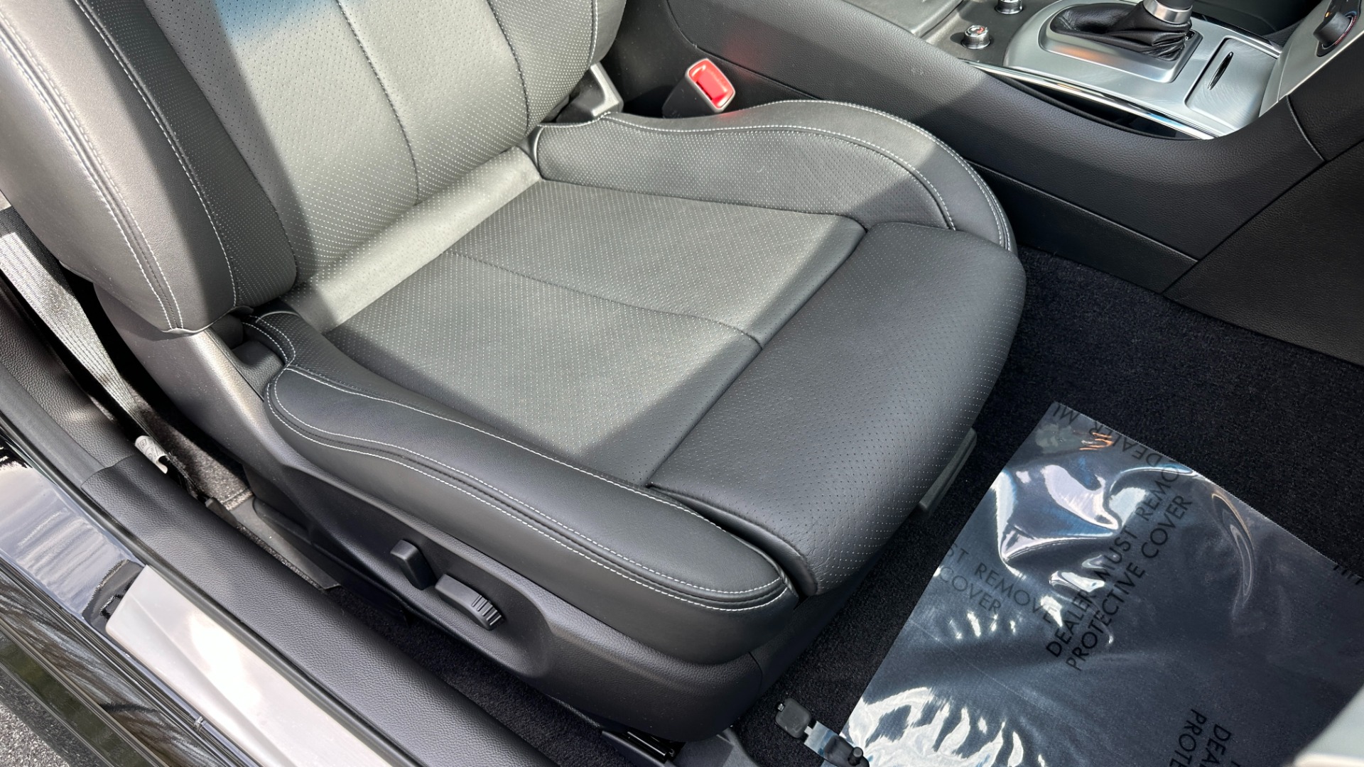 Used 2015 INFINITI Q60 Coupe JOURNEY / SPORT / PREMIUM / NAVIGATION / MIDNIGHT GRILLE for sale Sold at Formula Imports in Charlotte NC 28227 28