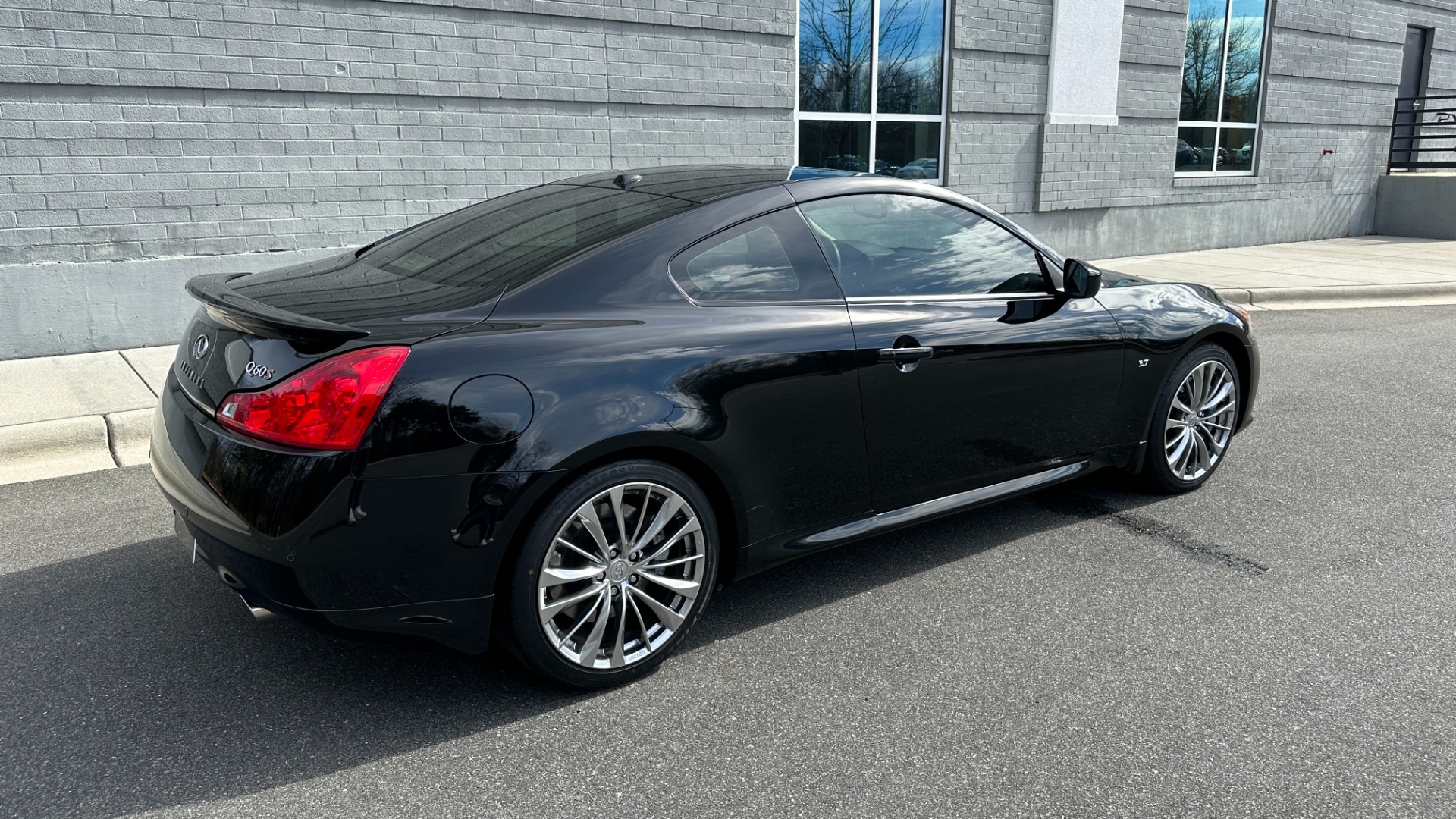 Used 2015 INFINITI Q60 Coupe JOURNEY / SPORT / PREMIUM / NAVIGATION / MIDNIGHT GRILLE for sale Sold at Formula Imports in Charlotte NC 28227 7