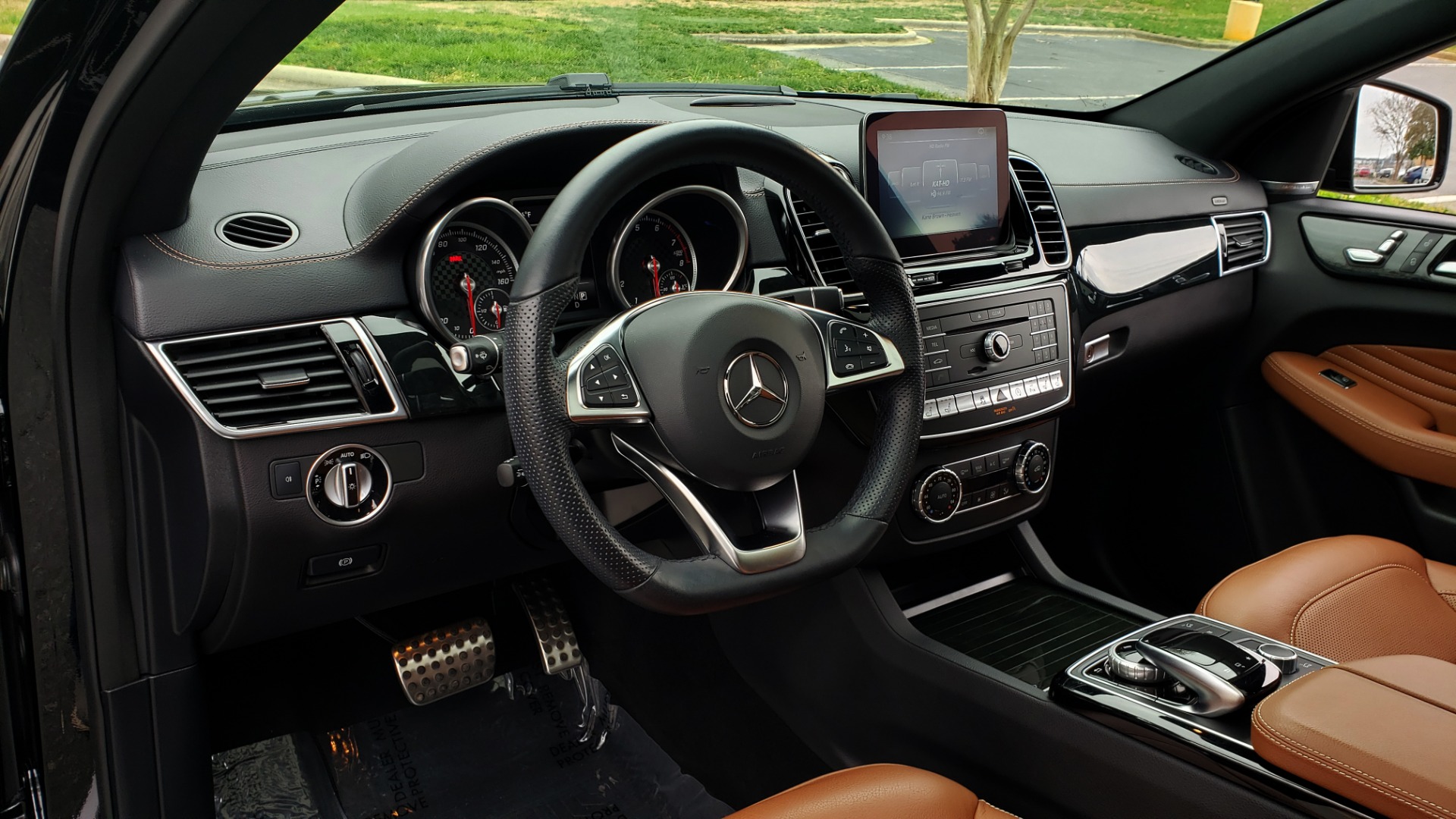 Used 2016 Mercedes-Benz GLE 450 AMG / AWD / PREM PKG / PARK ASST / DRVR ASST / SUNROOF for sale Sold at Formula Imports in Charlotte NC 28227 41