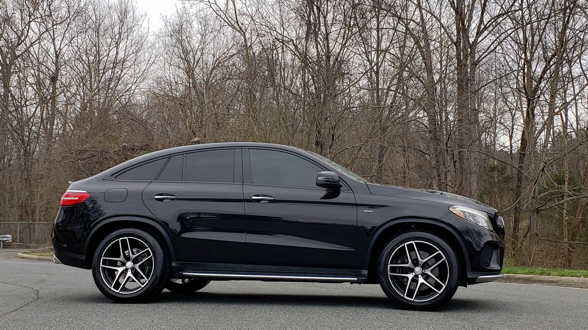 Used 2016 Mercedes-Benz GLE 450 AMG / AWD / PREM PKG / PARK ASST / DRVR ASST / SUNROOF for sale Sold at Formula Imports in Charlotte NC 28227 6