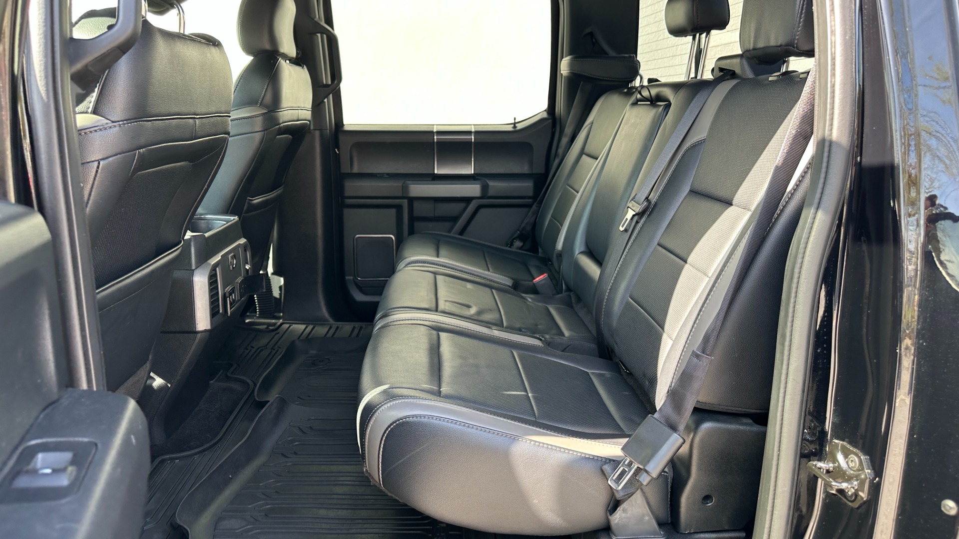 Used 2017 Ford F-150 RAPTOR / 802A PACKAGE / TAILGATE STEP / BEDLINER / SYNC 3 for sale $44,995 at Formula Imports in Charlotte NC 28227 22