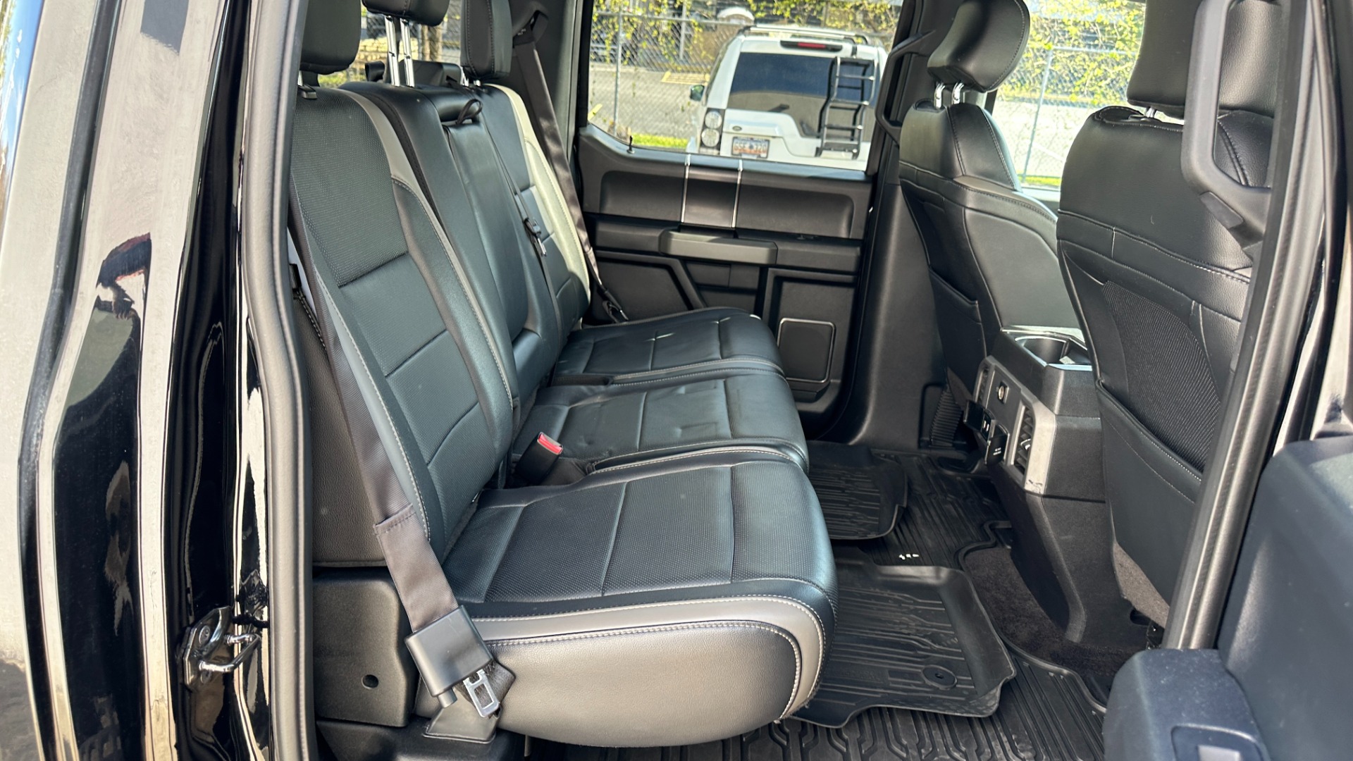 Used 2017 Ford F-150 RAPTOR / 802A PACKAGE / TAILGATE STEP / BEDLINER / SYNC 3 for sale $44,995 at Formula Imports in Charlotte NC 28227 28