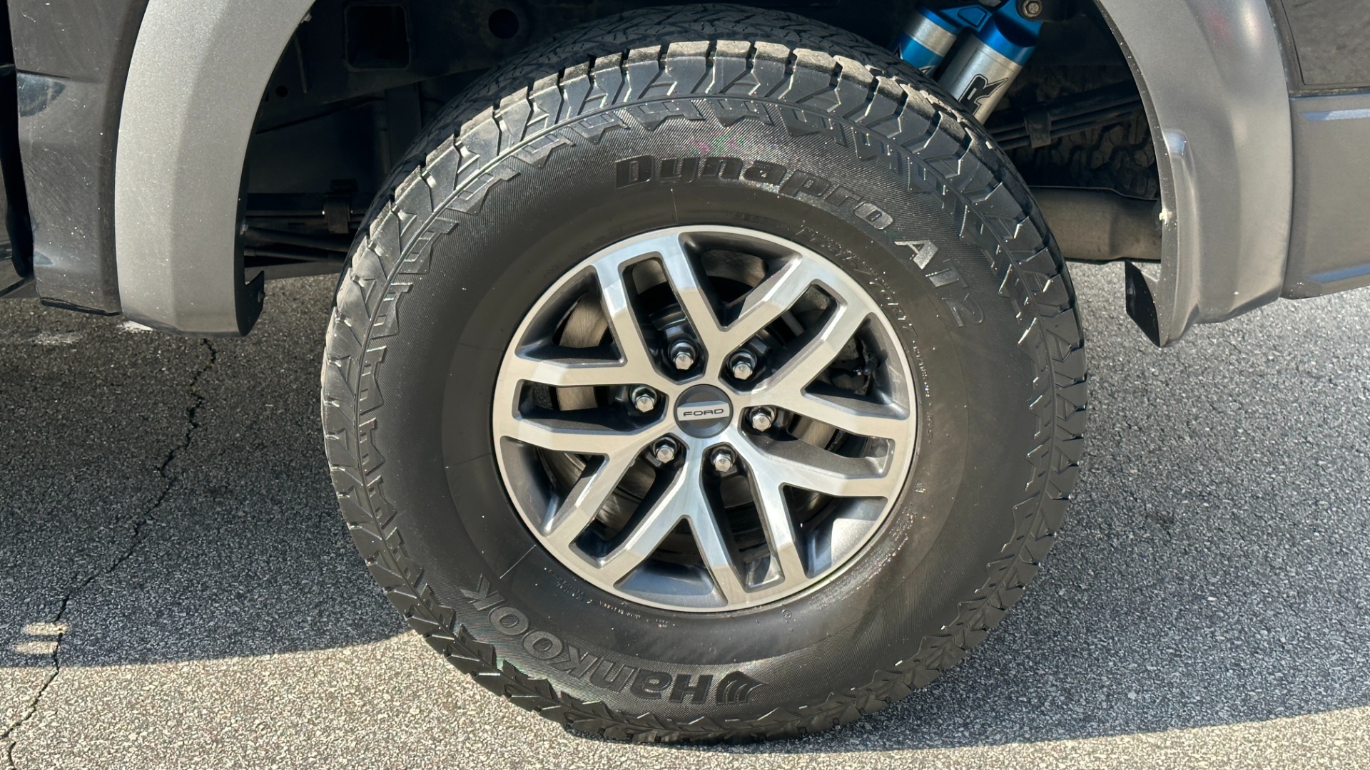 Used 2017 Ford F-150 RAPTOR / 802A PACKAGE / TAILGATE STEP / BEDLINER / SYNC 3 for sale $44,995 at Formula Imports in Charlotte NC 28227 45