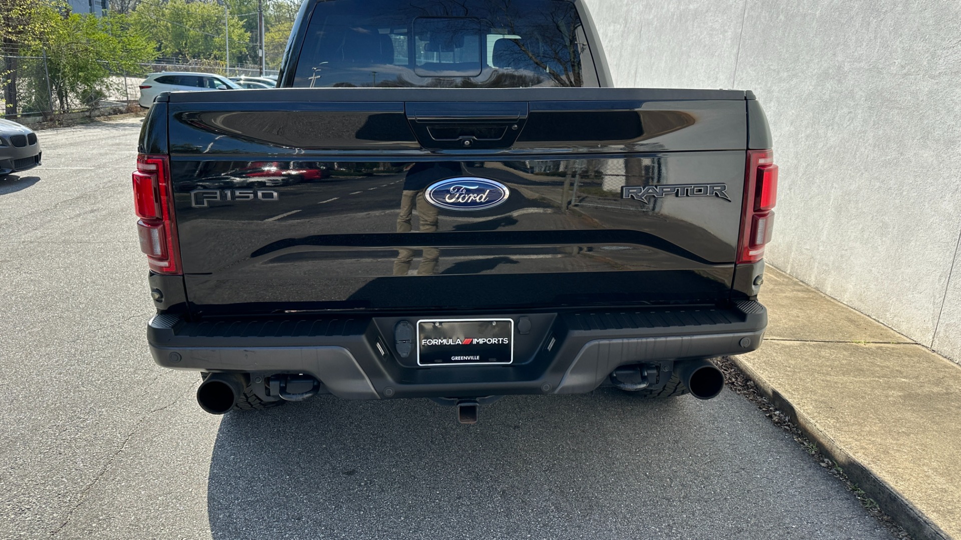 Used 2017 Ford F-150 RAPTOR / 802A PACKAGE / TAILGATE STEP / BEDLINER / SYNC 3 for sale $44,995 at Formula Imports in Charlotte NC 28227 9