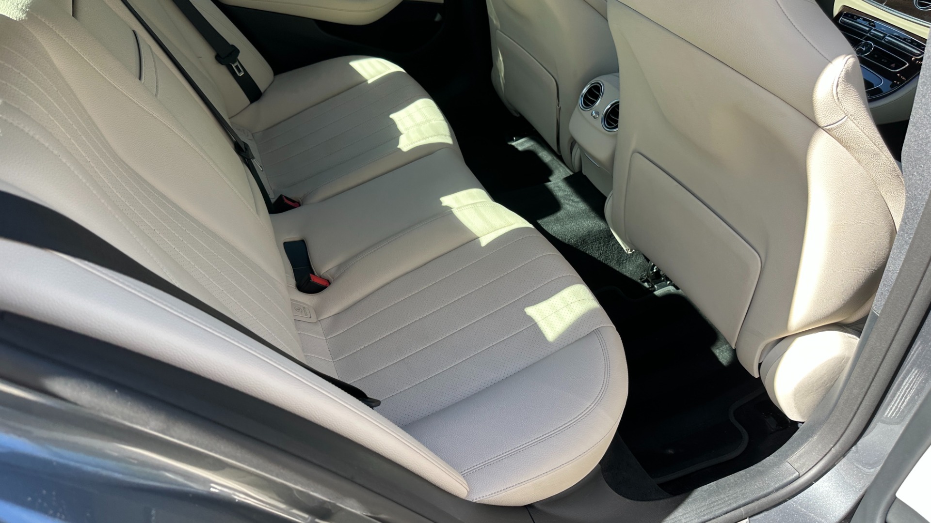 Used 2020 Mercedes-Benz E-Class E 350 / AMG LINE / AMG WHEELS / BURMESTER AUDIO / PREMIUM PKG for sale Sold at Formula Imports in Charlotte NC 28227 26