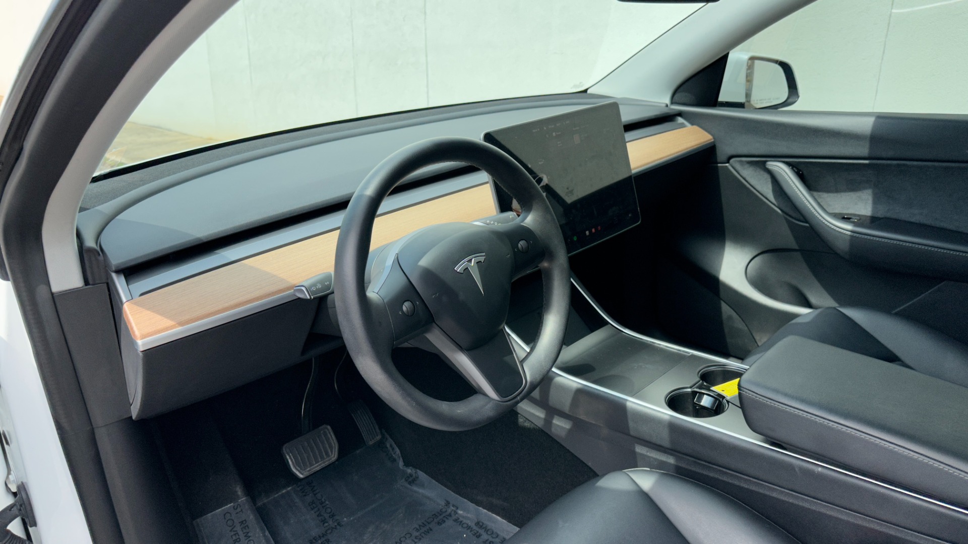 Used 2020 Tesla MODEL Y LONG RANGE ACCELERATION BOOST / AUTOPILOT / STANDARD CONNECTIVITY / WOOD TRIM for sale $44,495 at Formula Imports in Charlotte NC 28227 10
