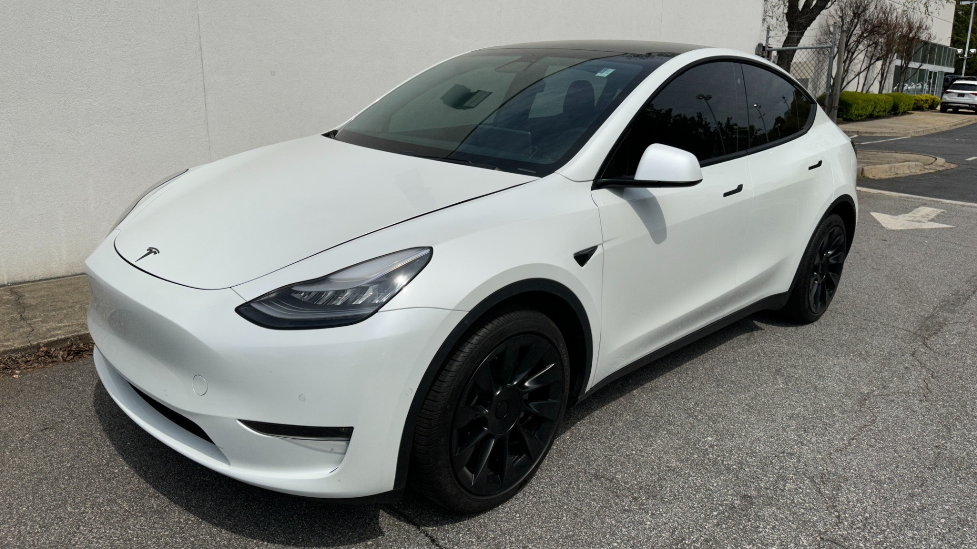 Used 2020 Tesla MODEL Y LONG RANGE ACCELERATION BOOST / AUTOPILOT / STANDARD CONNECTIVITY / WOOD TRIM for sale $44,495 at Formula Imports in Charlotte NC 28227 2