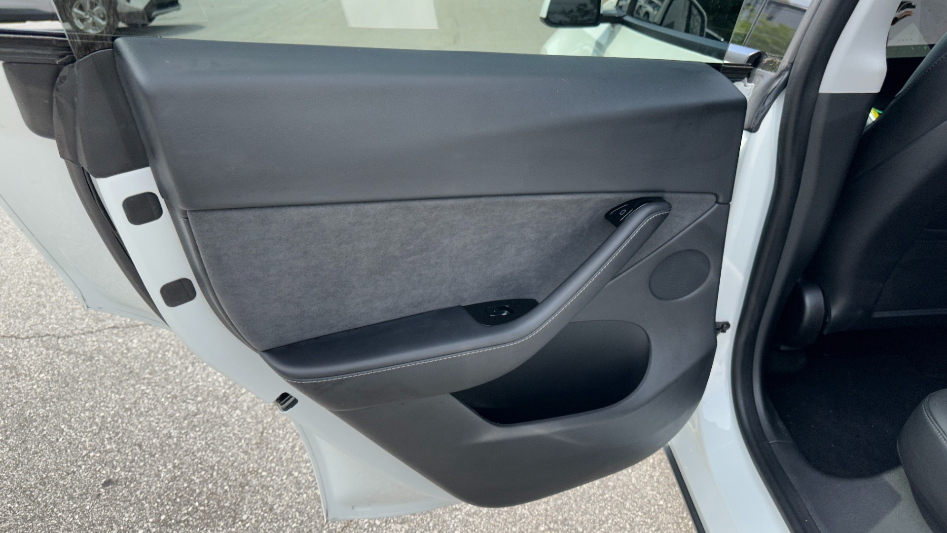 Used 2020 Tesla MODEL Y LONG RANGE ACCELERATION BOOST / AUTOPILOT / STANDARD CONNECTIVITY / WOOD TRIM for sale $44,495 at Formula Imports in Charlotte NC 28227 22