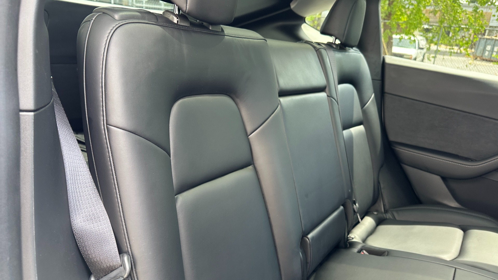 Used 2020 Tesla MODEL Y LONG RANGE ACCELERATION BOOST / AUTOPILOT / STANDARD CONNECTIVITY / WOOD TRIM for sale $44,495 at Formula Imports in Charlotte NC 28227 29