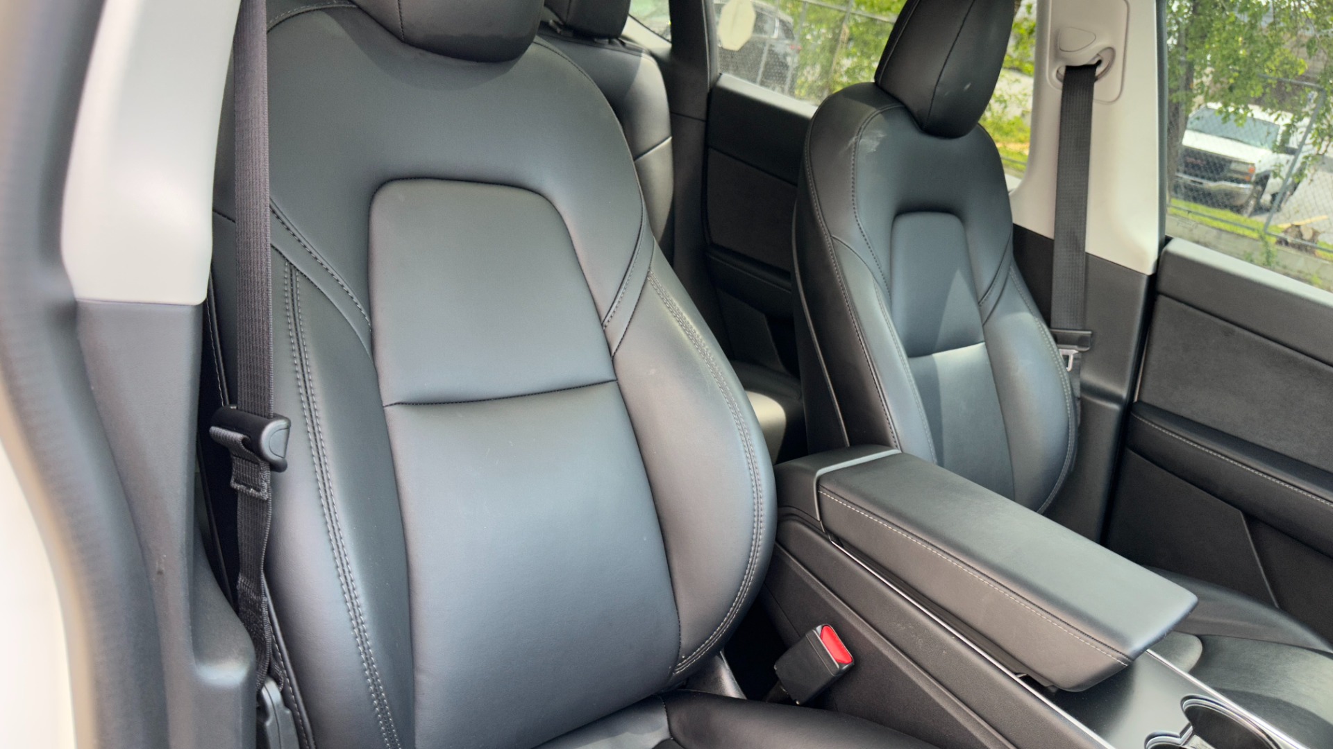 Used 2020 Tesla MODEL Y LONG RANGE ACCELERATION BOOST / AUTOPILOT / STANDARD CONNECTIVITY / WOOD TRIM for sale $44,495 at Formula Imports in Charlotte NC 28227 35