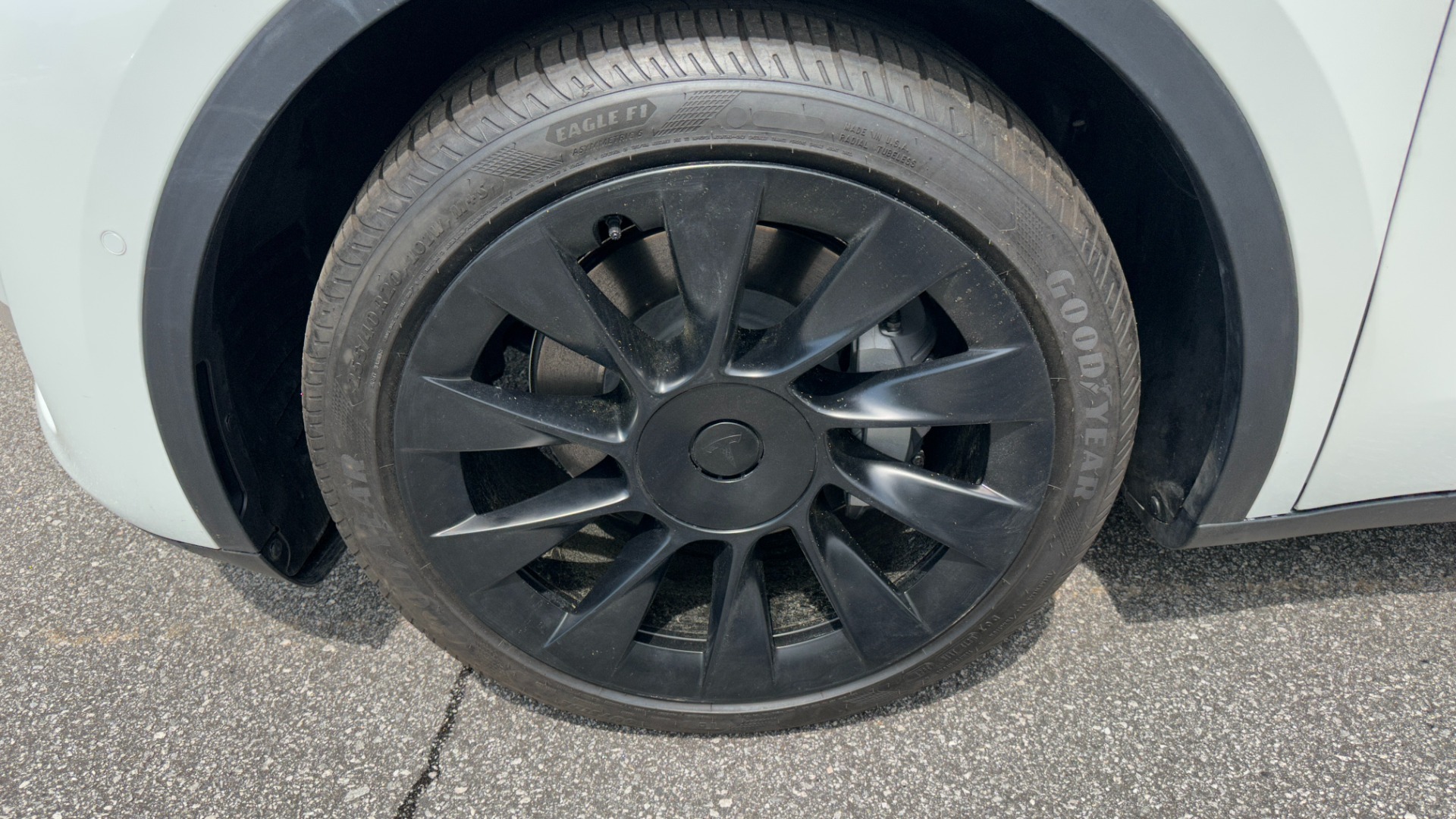 Used 2020 Tesla MODEL Y LONG RANGE ACCELERATION BOOST / AUTOPILOT / STANDARD CONNECTIVITY / WOOD TRIM for sale $44,495 at Formula Imports in Charlotte NC 28227 46