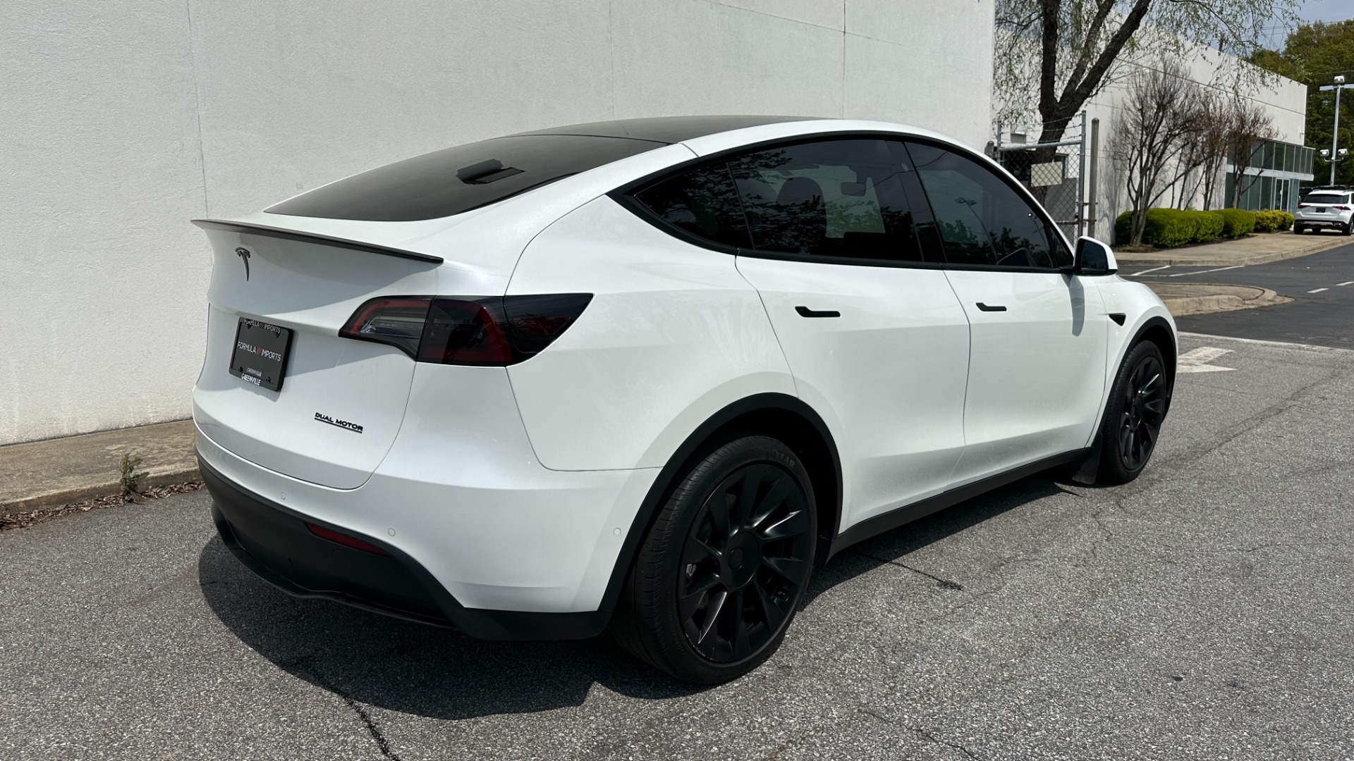 Used 2020 Tesla MODEL Y LONG RANGE ACCELERATION BOOST / AUTOPILOT / STANDARD CONNECTIVITY / WOOD TRIM for sale $44,495 at Formula Imports in Charlotte NC 28227 6