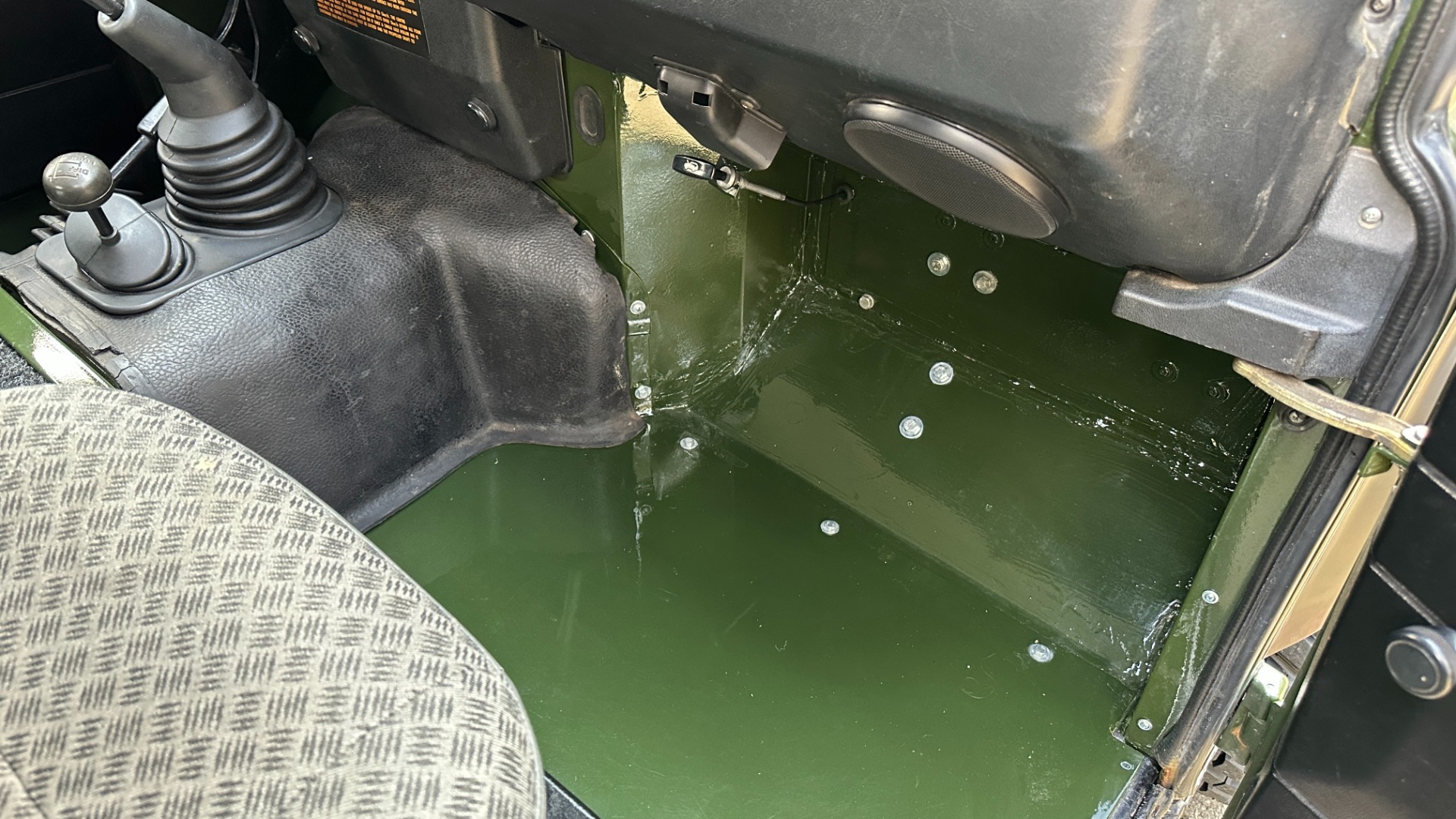 Used 1994 Land Rover Defender Defender 90 RESTORED / 200 TDi DIESEL / HARD TOP / REAR BENCH / BUMPERS for sale Sold at Formula Imports in Charlotte NC 28227 31