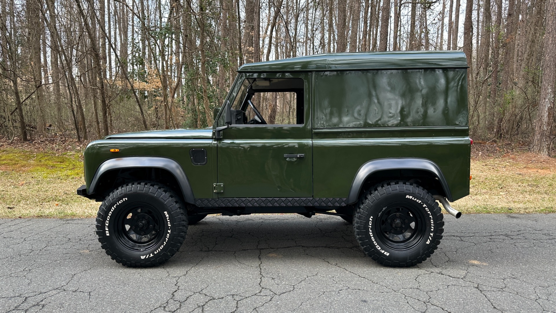 Used 1994 Land Rover Defender Defender 90 RESTORED / 200 TDi DIESEL / HARD TOP / REAR BENCH / BUMPERS for sale Sold at Formula Imports in Charlotte NC 28227 4