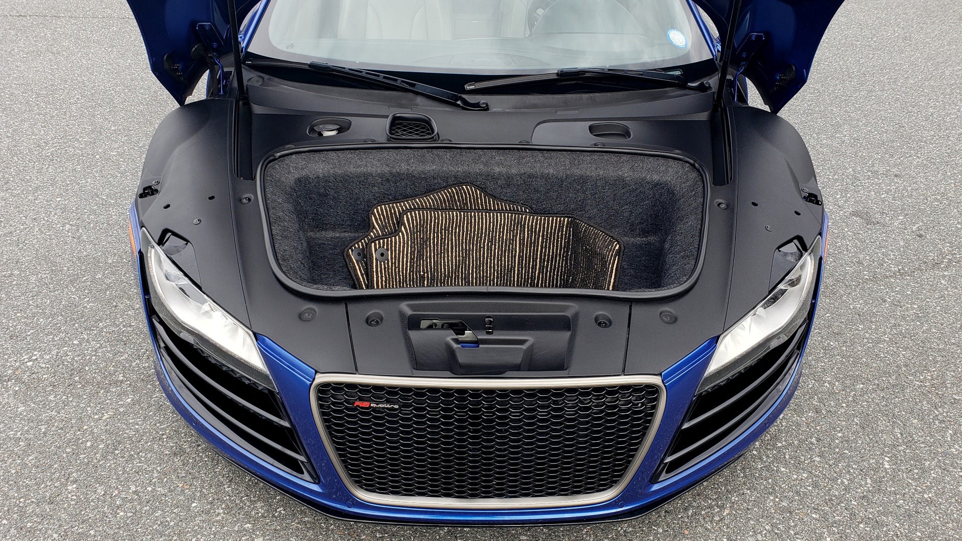 Used 2010 Audi R8 5.2L V10 / AWD / COUPE / NAV / 6-SPD AUTO / CUSTOM WHEELS for sale Sold at Formula Imports in Charlotte NC 28227 15