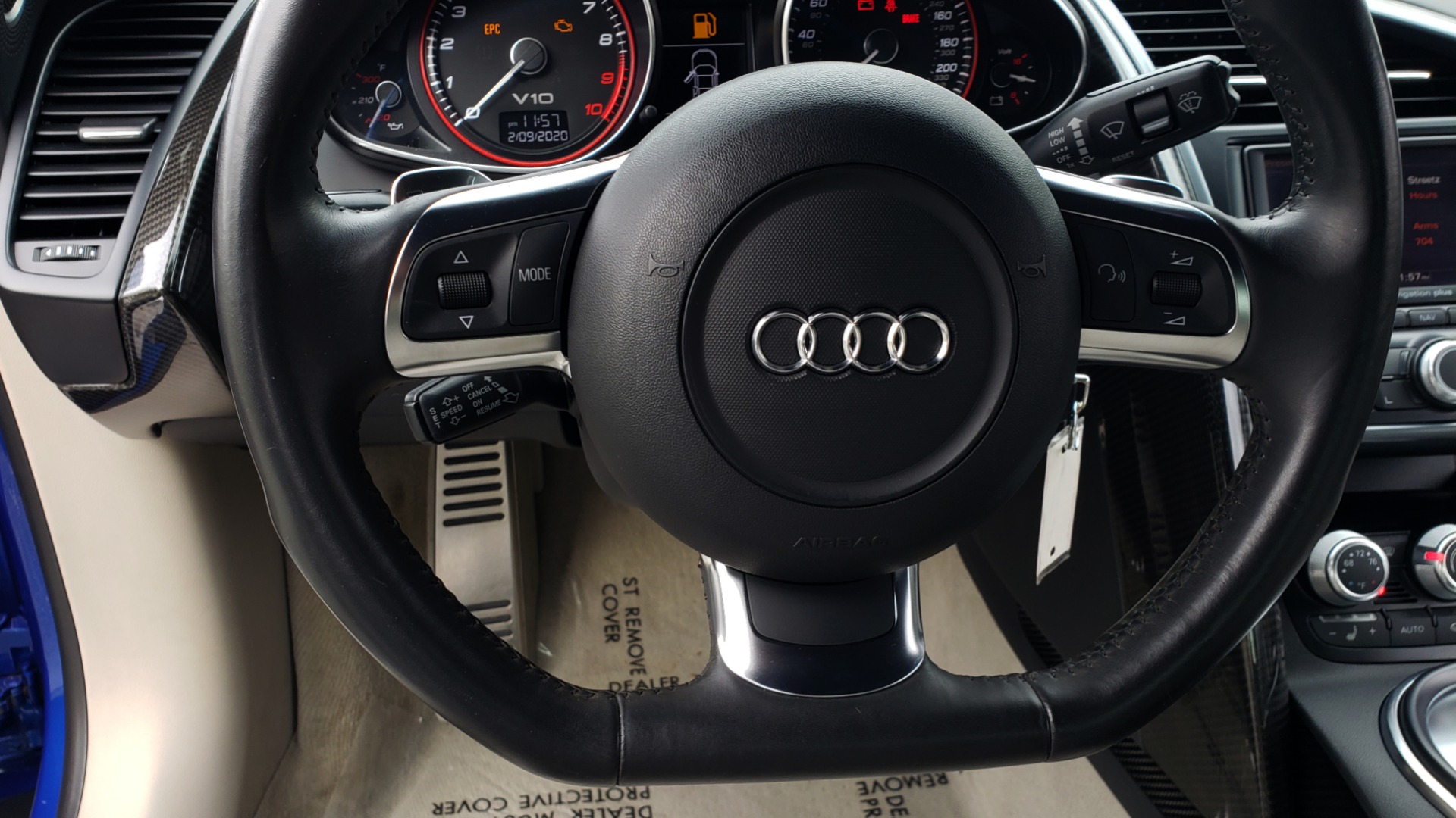 Used 2010 Audi R8 5.2L V10 / AWD / COUPE / NAV / 6-SPD AUTO / CUSTOM WHEELS for sale Sold at Formula Imports in Charlotte NC 28227 42