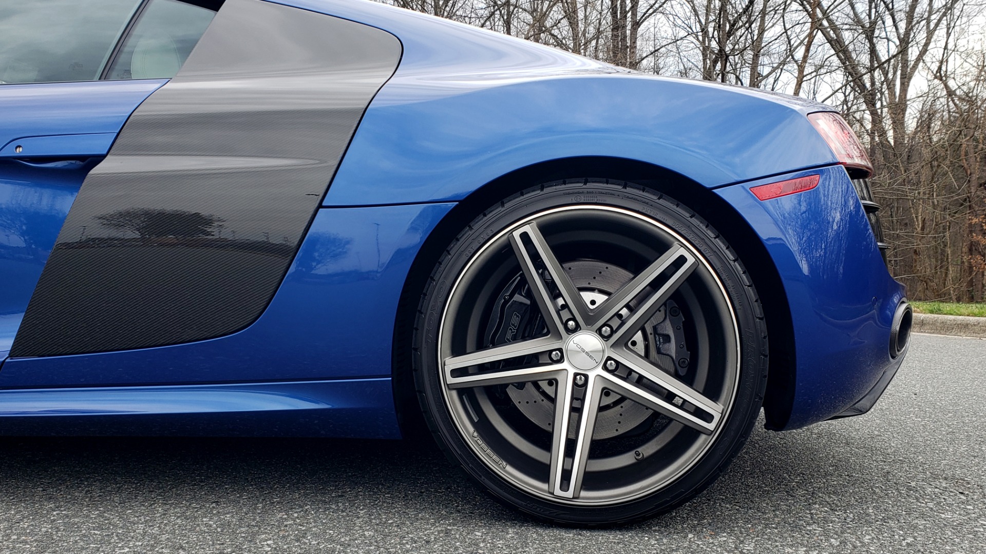 Used 2010 Audi R8 5.2L V10 / AWD / COUPE / NAV / 6-SPD AUTO / CUSTOM WHEELS for sale Sold at Formula Imports in Charlotte NC 28227 72
