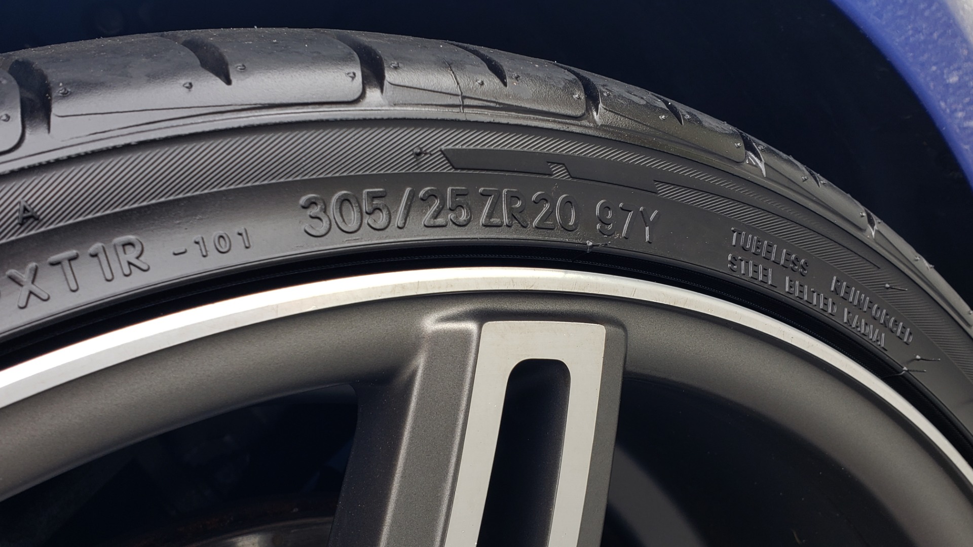 Used 2010 Audi R8 5.2L V10 / AWD / COUPE / NAV / 6-SPD AUTO / CUSTOM WHEELS for sale Sold at Formula Imports in Charlotte NC 28227 75