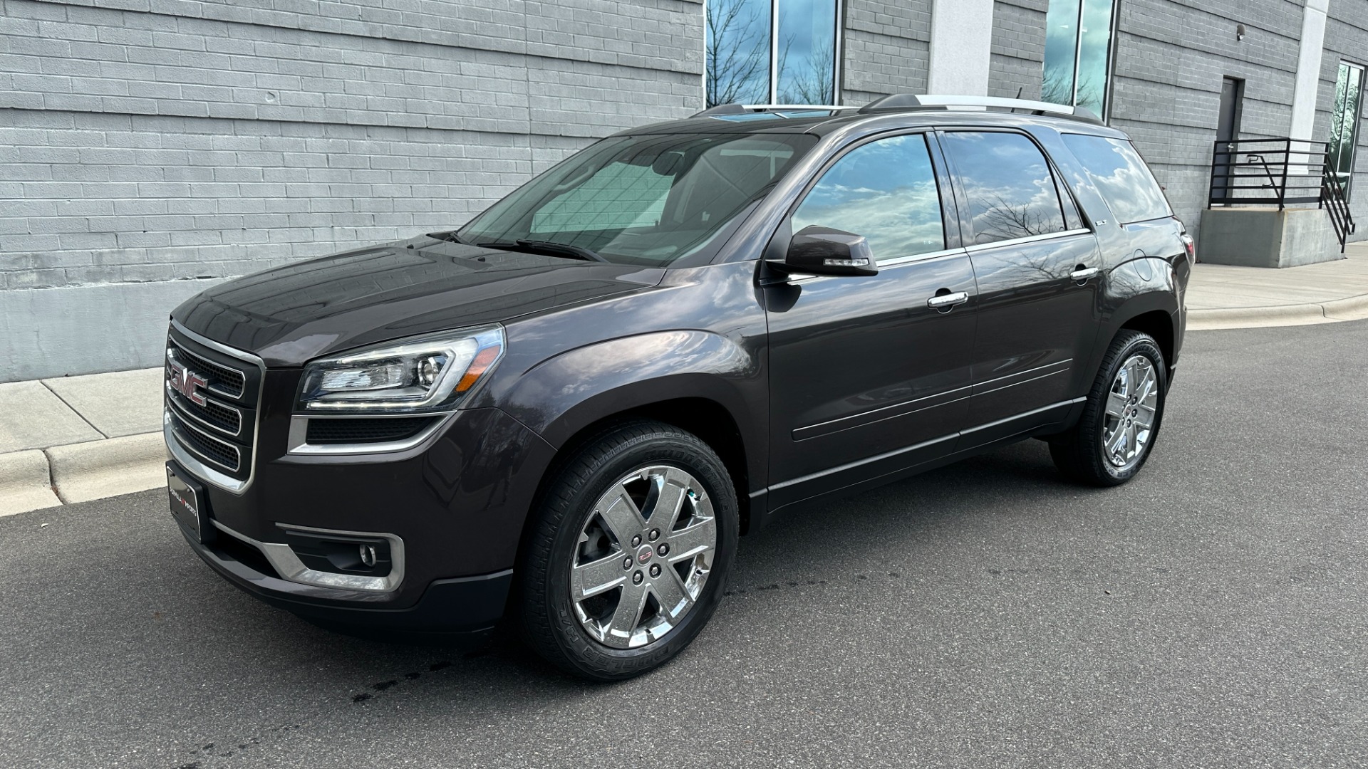 Used 2017 GMC Acadia Limited LIMITED / LEATHER / AWD / CAPTAIN CHAIRS / 3RD ROW SEATING for sale Sold at Formula Imports in Charlotte NC 28227 2