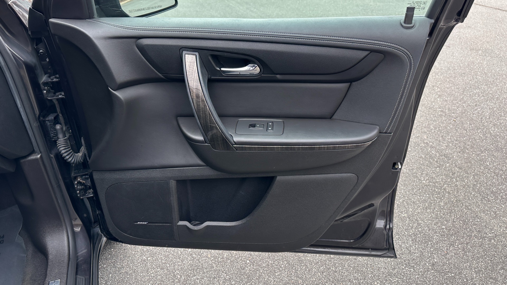 Used 2017 GMC Acadia Limited LIMITED / LEATHER / AWD / CAPTAIN CHAIRS / 3RD ROW SEATING for sale Sold at Formula Imports in Charlotte NC 28227 35