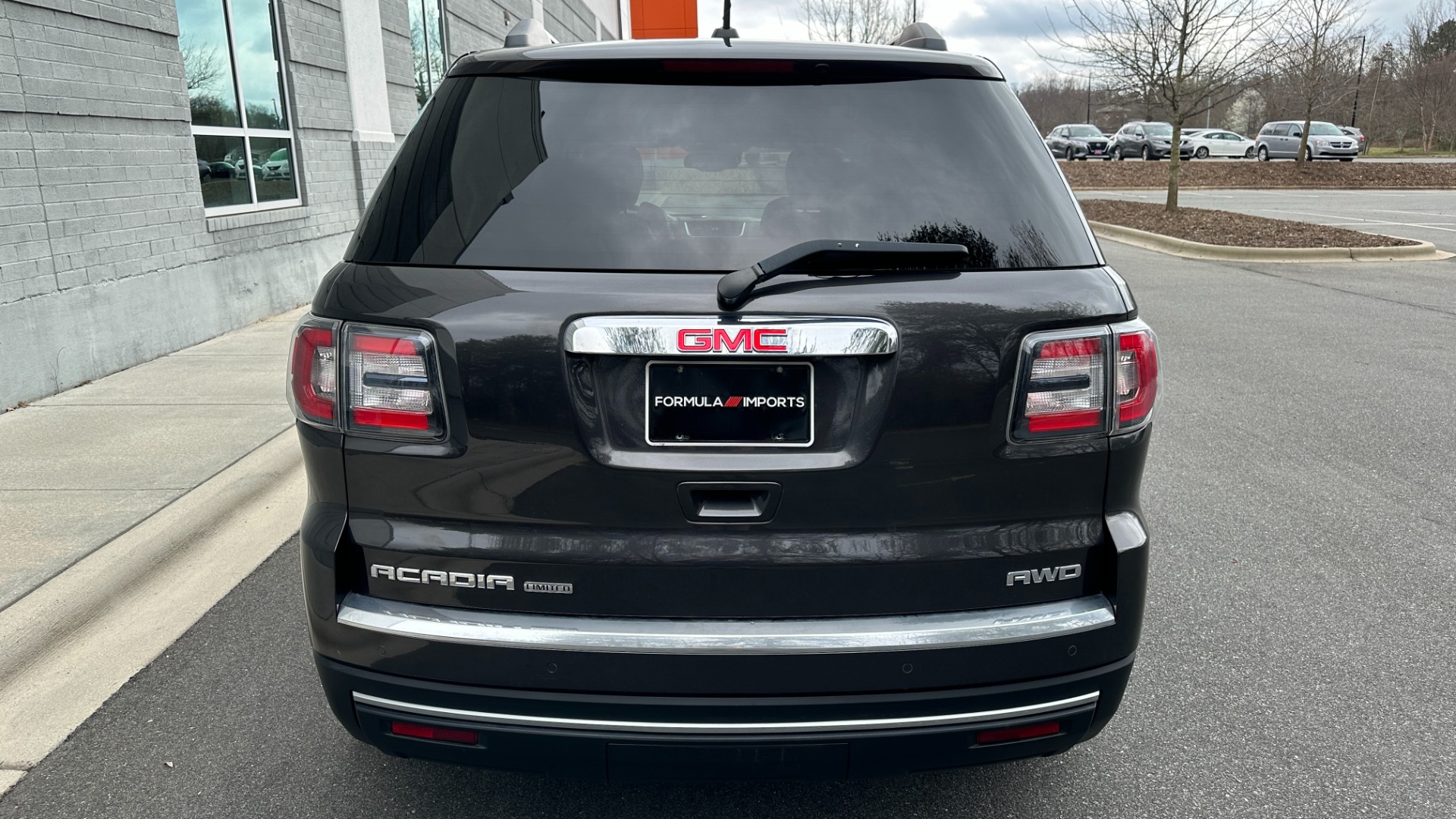 Used 2017 GMC Acadia Limited LIMITED / LEATHER / AWD / CAPTAIN CHAIRS / 3RD ROW SEATING for sale Sold at Formula Imports in Charlotte NC 28227 47