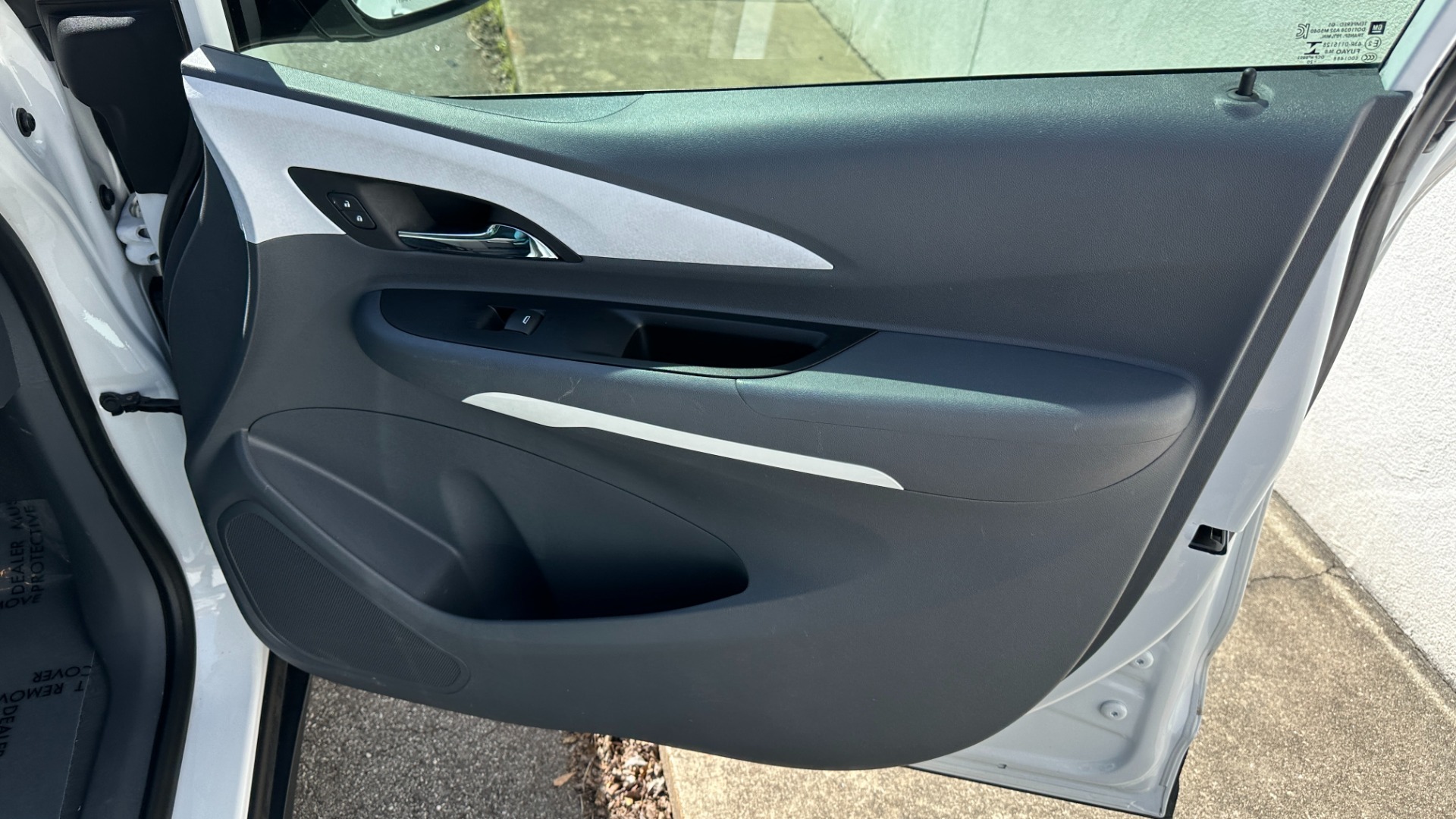 Used 2020 Chevrolet Bolt EV LT for sale Sold at Formula Imports in Charlotte NC 28227 26