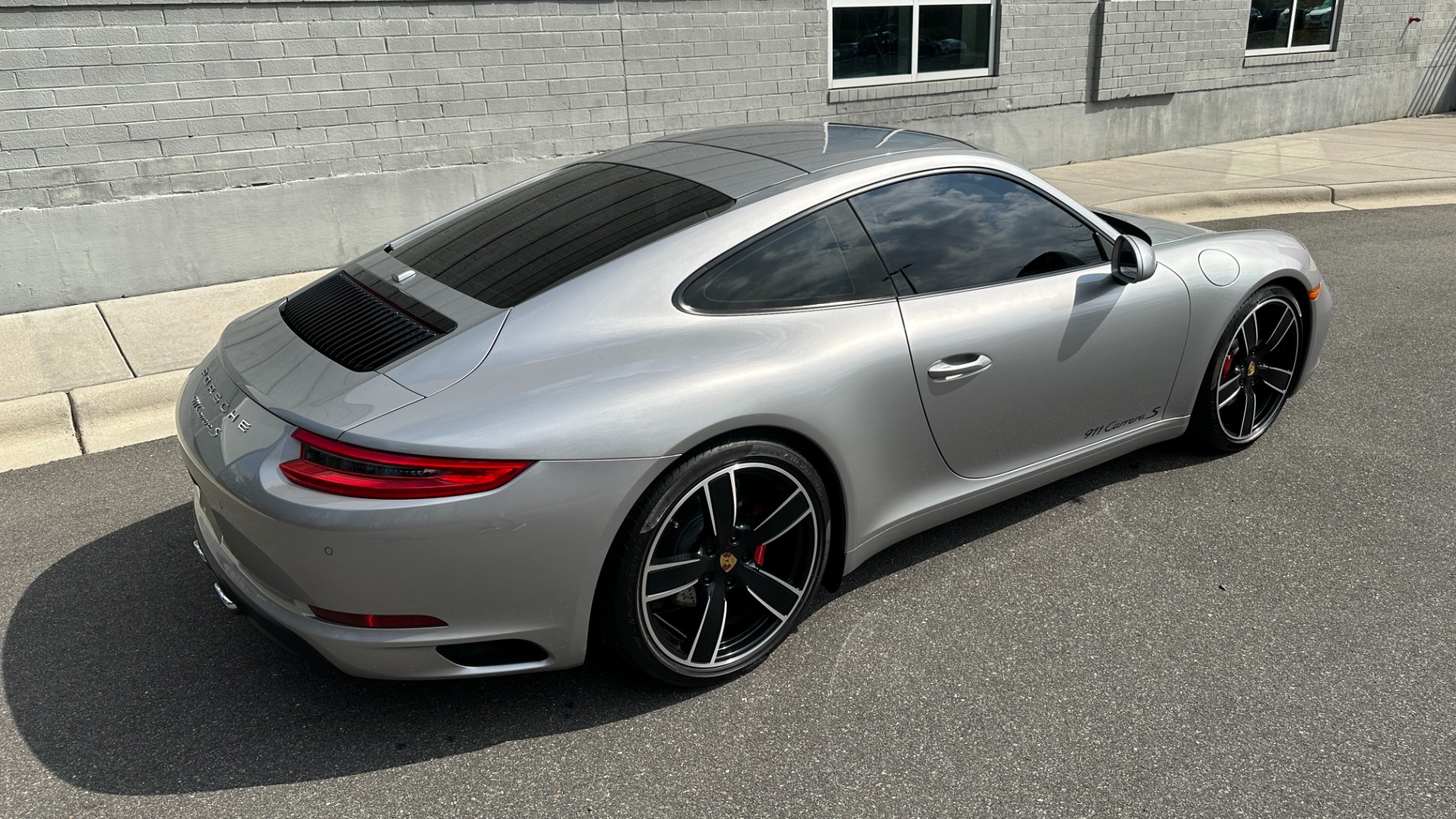 Used 2017 Porsche 911 CARRERA S / PDK / SPORT PLUS INTERIOR / SPORT EXHAUST / PASM SUSPENSION for sale Sold at Formula Imports in Charlotte NC 28227 5