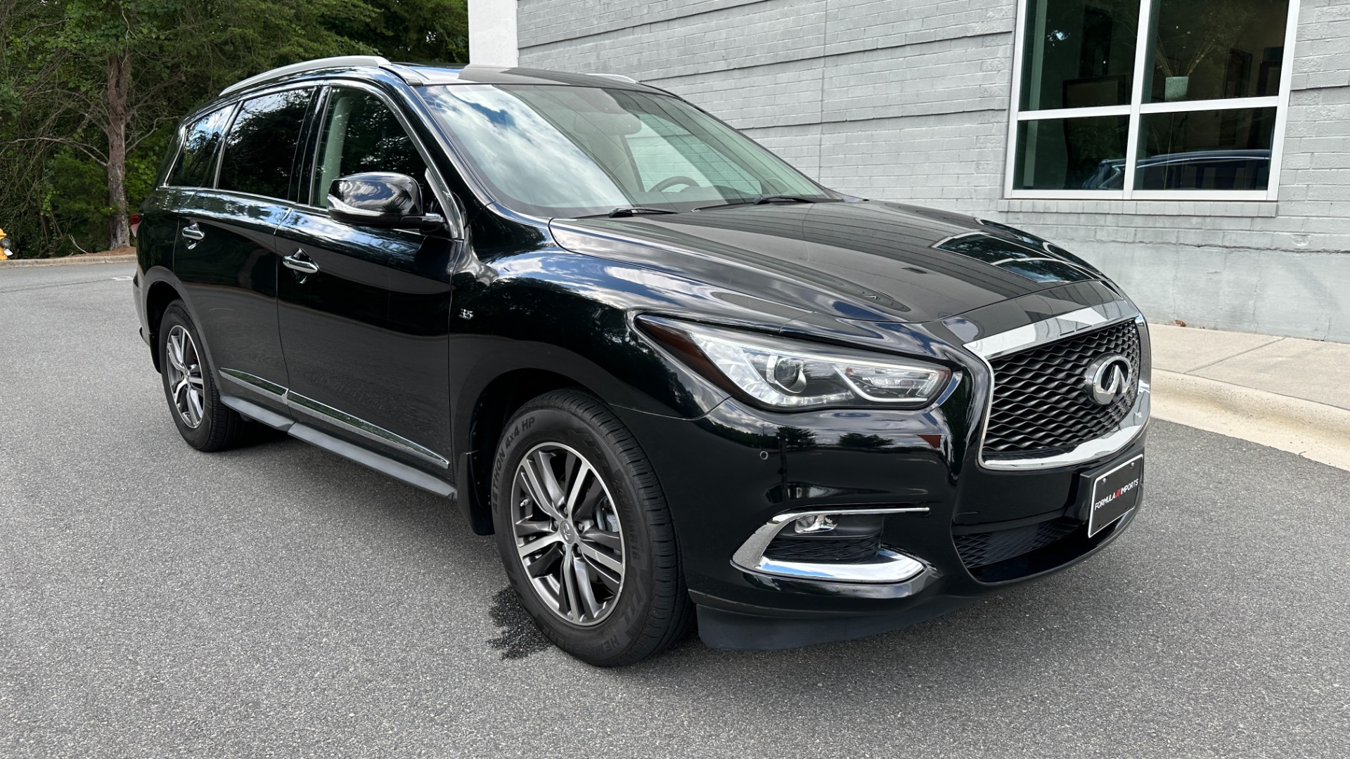 Used 2018 INFINITI QX60 for sale Sold at Formula Imports in Charlotte NC 28227 2