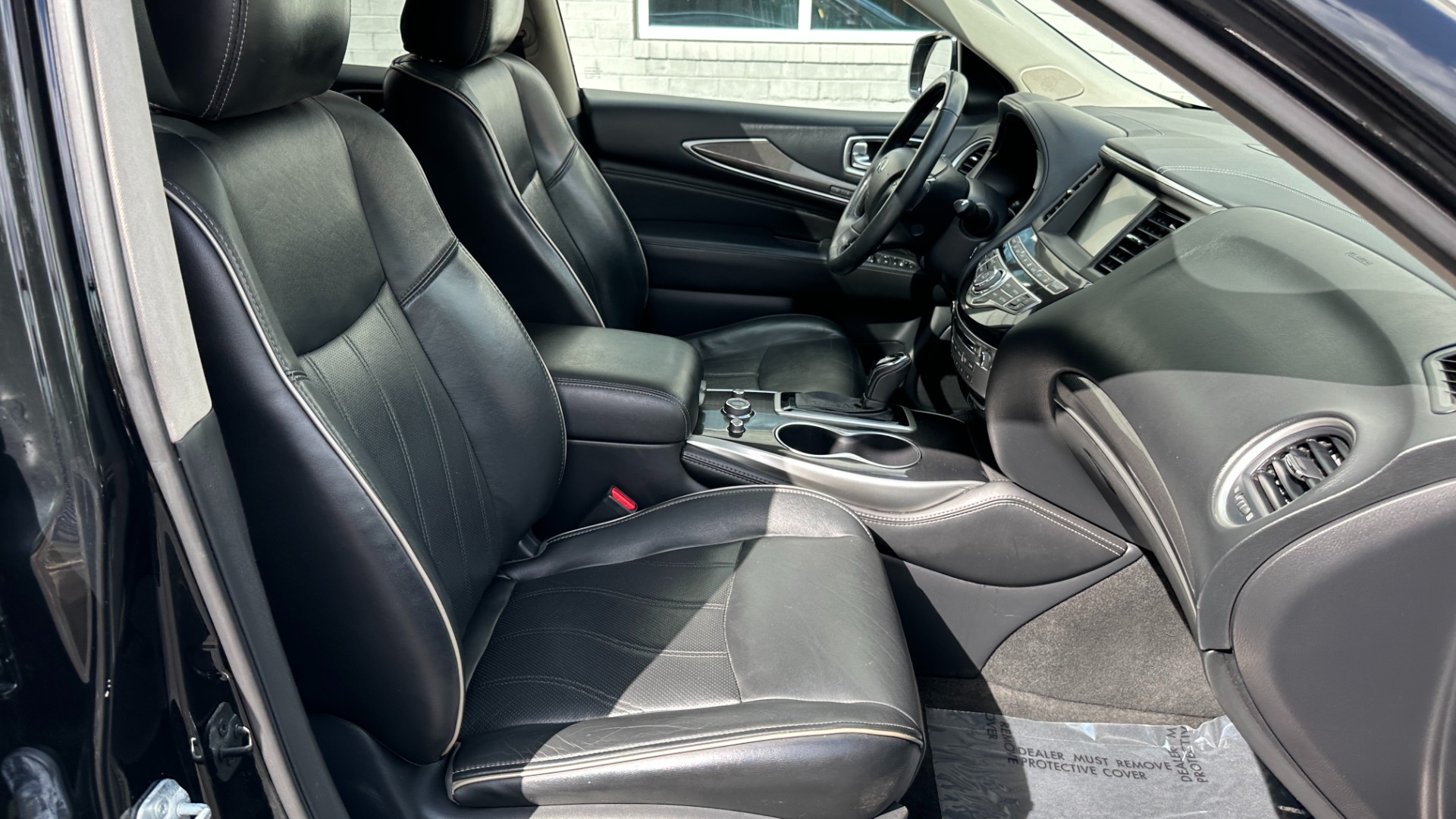 Used 2018 INFINITI QX60 for sale Sold at Formula Imports in Charlotte NC 28227 40