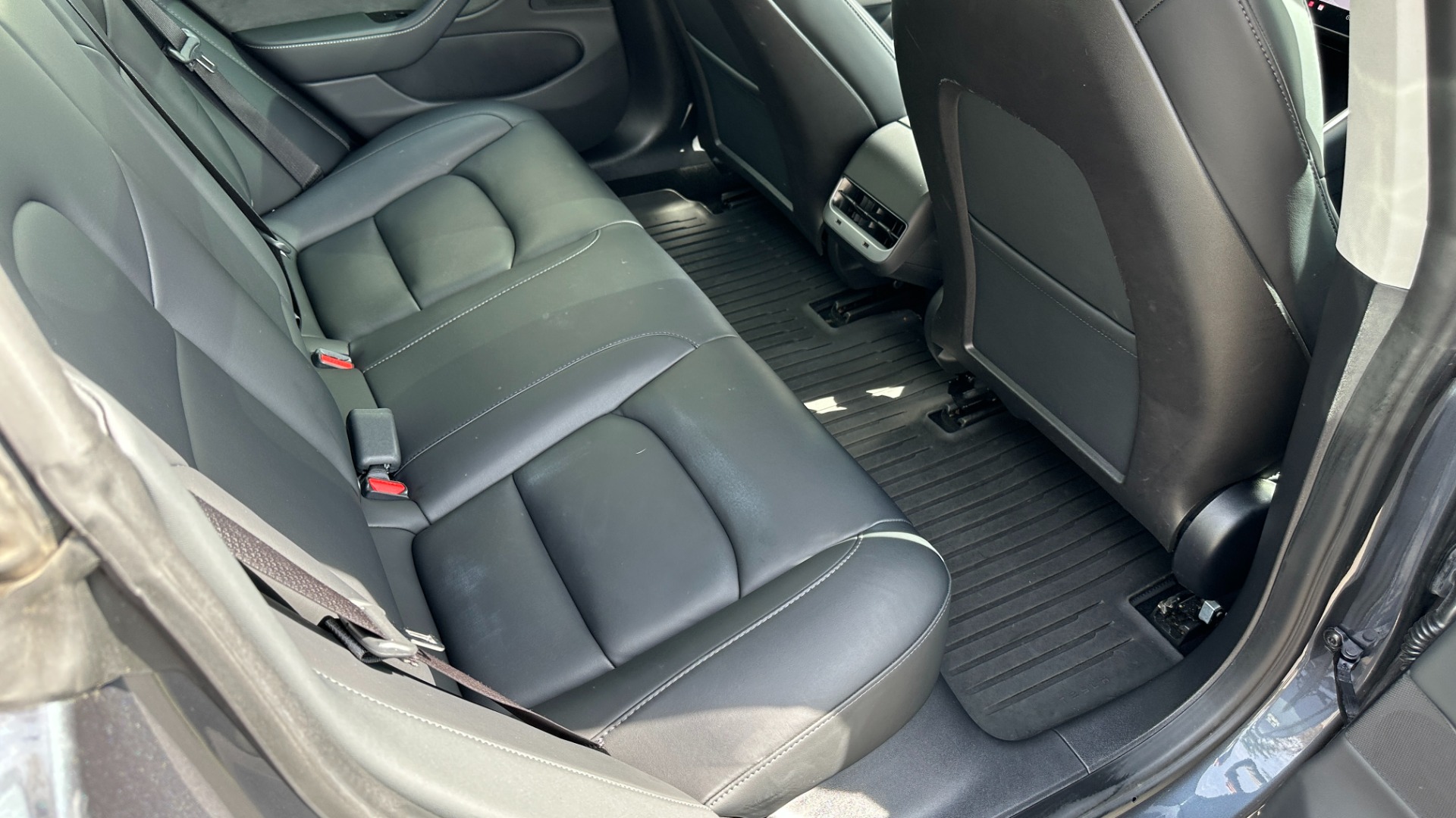 Used 2020 Tesla Model 3 PERFORMANCE / AWD / 20IN WHEELS / FULL SELF DRIVING / PREMIUM CONNECTIVITY for sale Sold at Formula Imports in Charlotte NC 28227 21