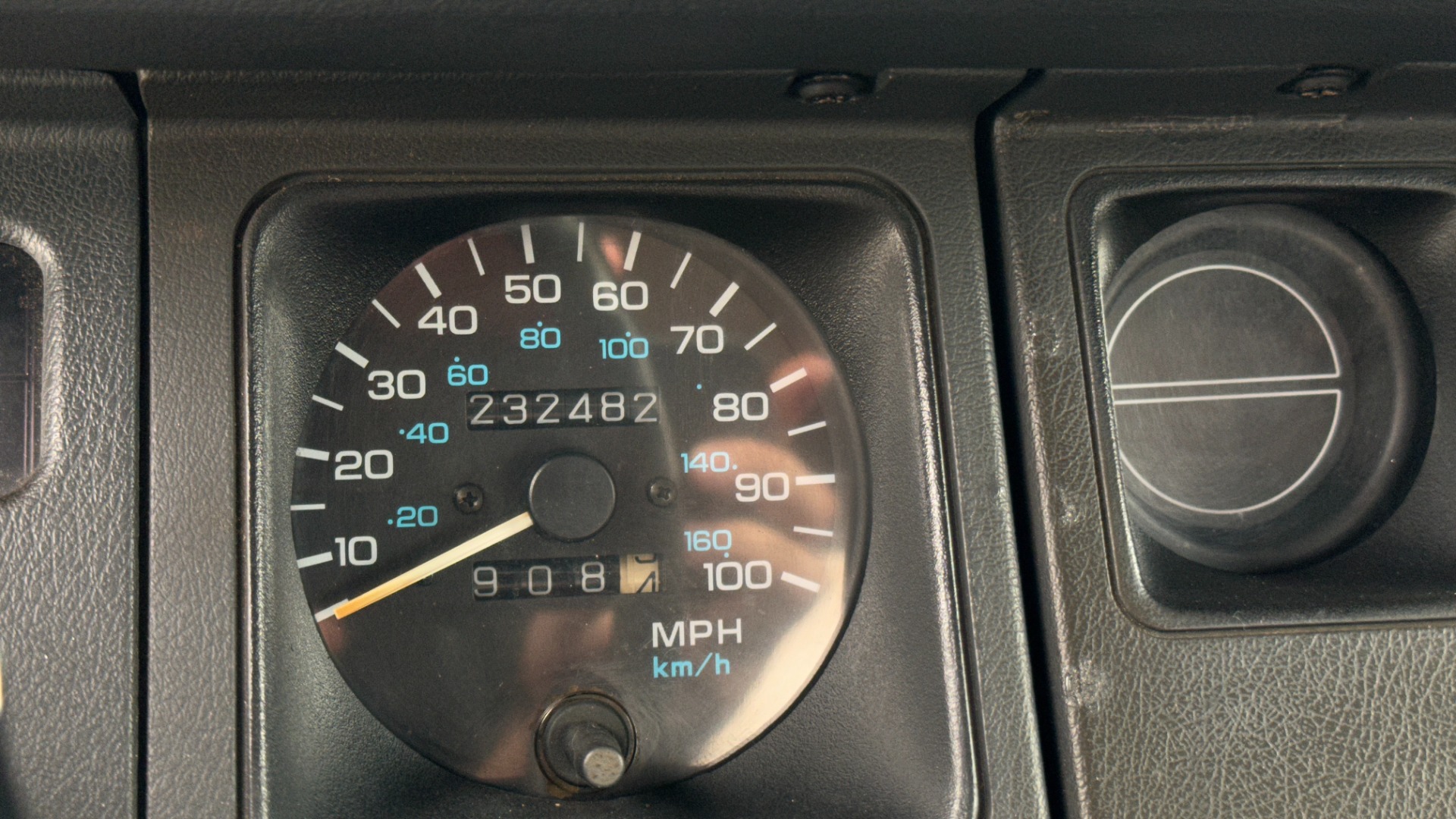 Used 1995 Jeep WRANGLER SOFT TOP / 4CYL ENGINE / 5SPD GEARBOX / BUMPERS / AC / UPGRADED RADIO for sale Sold at Formula Imports in Charlotte NC 28227 30