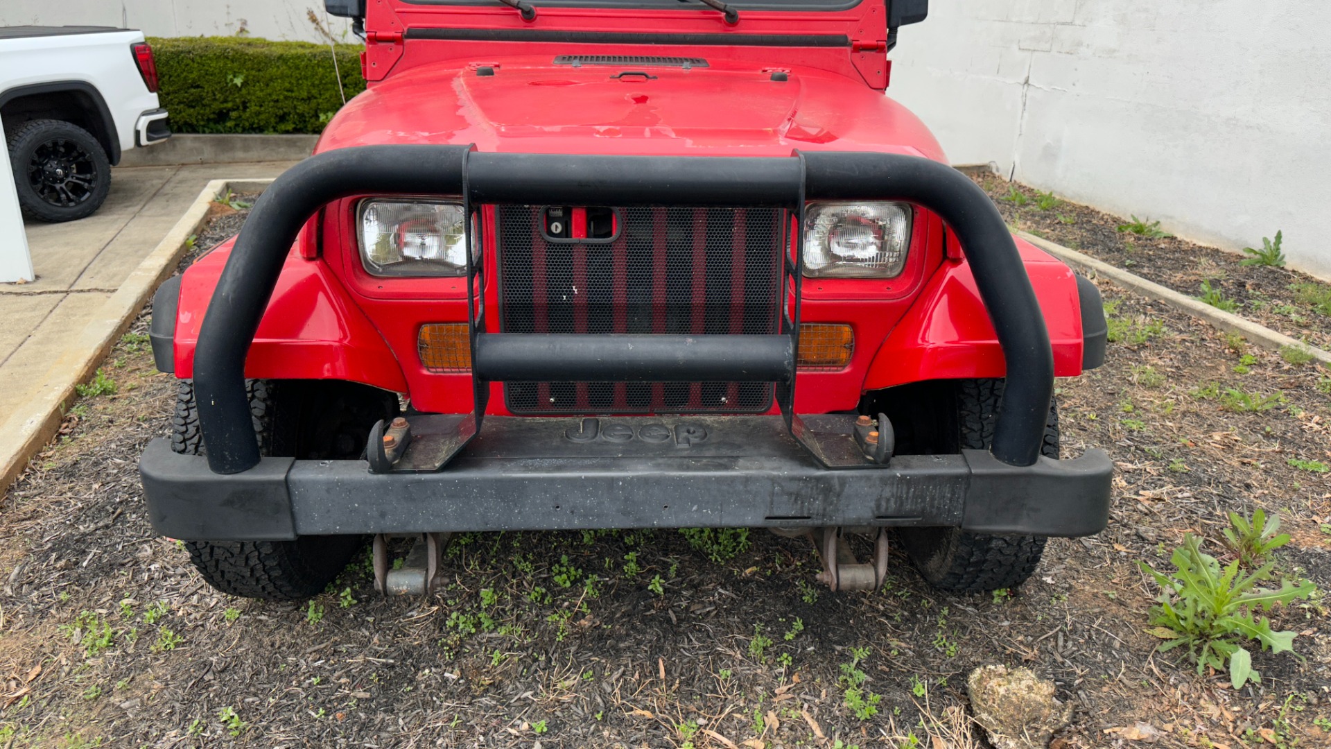 Used 1995 Jeep WRANGLER SOFT TOP / 4CYL ENGINE / 5SPD GEARBOX / BUMPERS / AC / UPGRADED RADIO for sale $8,900 at Formula Imports in Charlotte NC 28227 7