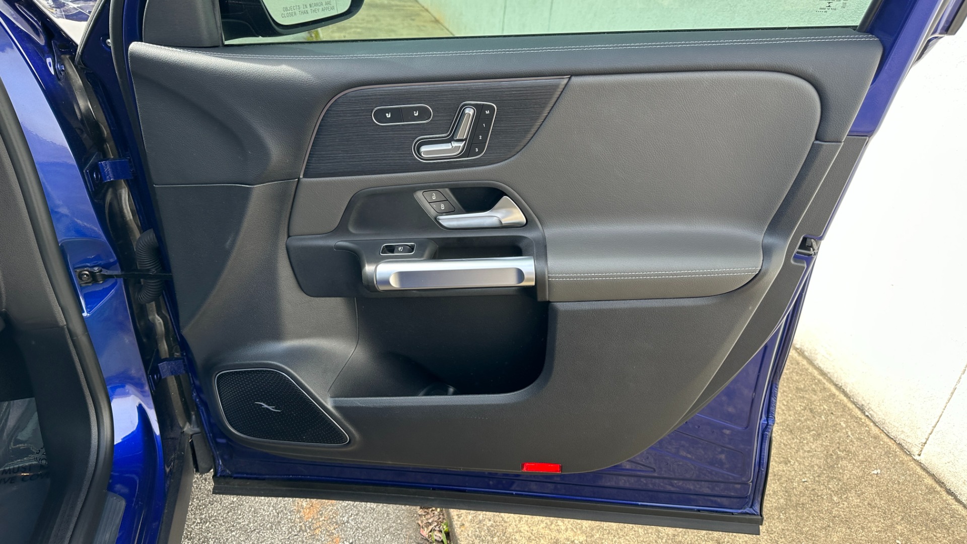 Used 2021 Mercedes-Benz GLB AMG GLB 35 / BURMESTER SOUND / NAPPA LEATHER / PERF STEERING / MATTE AMG WH for sale $53,495 at Formula Imports in Charlotte NC 28227 32