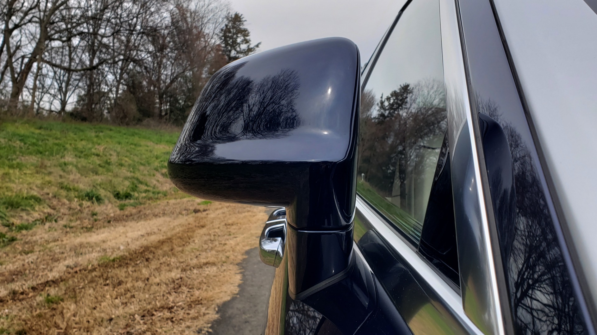 Used 2013 Rolls-Royce GHOST FTR SLCT 2/ NAV/ PANO-ROOF/ LN DEPART/ NIGHT VSN/ REARVIEW for sale Sold at Formula Imports in Charlotte NC 28227 14