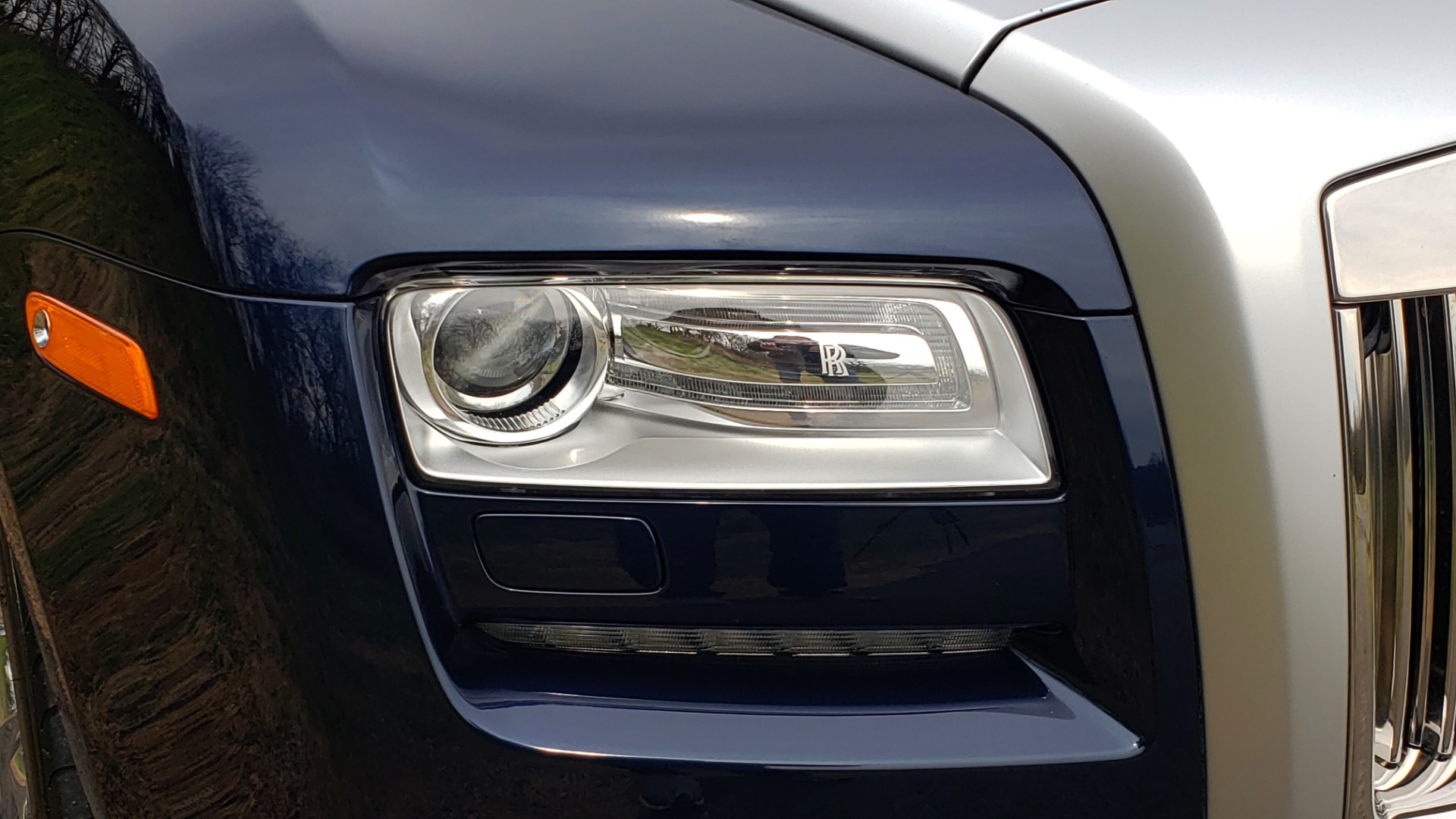 Used 2013 Rolls-Royce GHOST FTR SLCT 2/ NAV/ PANO-ROOF/ LN DEPART/ NIGHT VSN/ REARVIEW for sale Sold at Formula Imports in Charlotte NC 28227 17